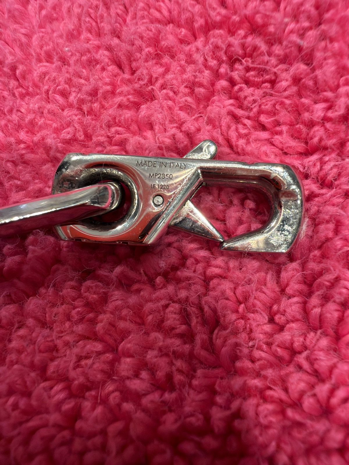 Louis Vuitton Louis Vuitton Ceramic Necklace with Large Pendant Size ONE SIZE - 4 Thumbnail