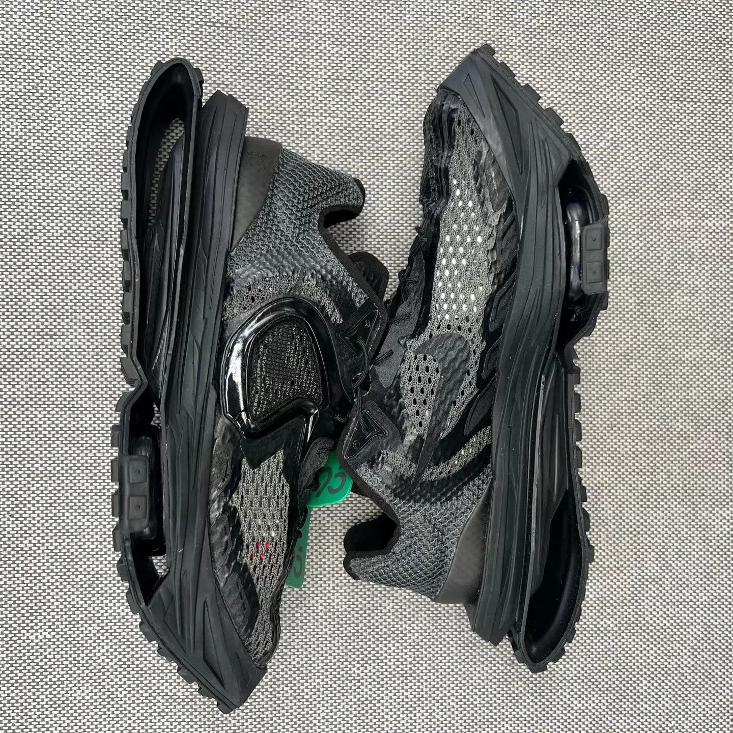 MMW MMW Tank Black 42 Like New W/Box Size US 8.5 / EU 41-42 - 5 Thumbnail