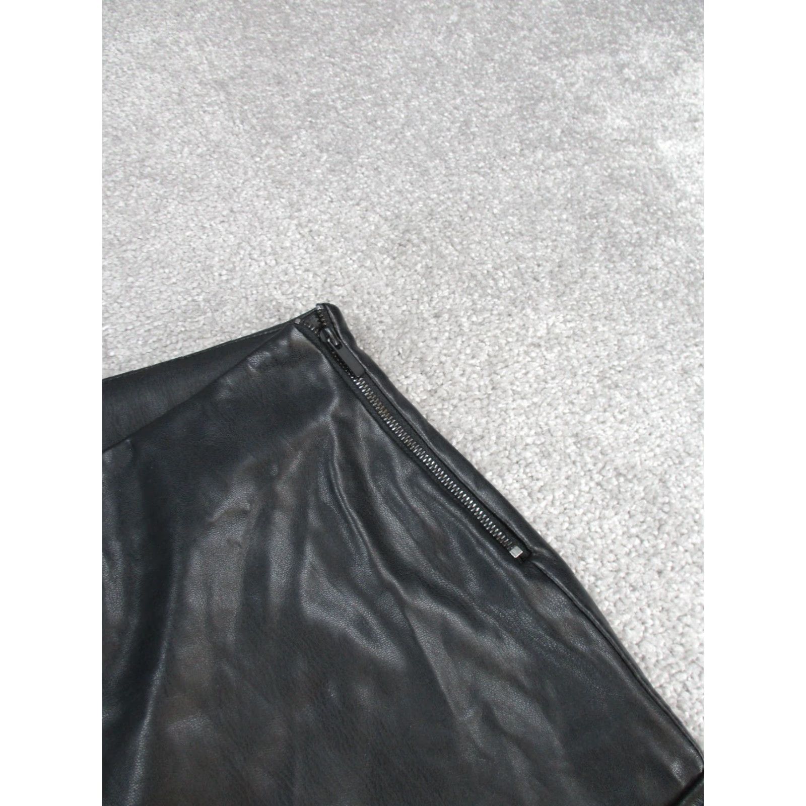 Zara Zara Leggings Women's Medium Black Faux Leather Cargo Side Zip Pants Skinny Cargo Zip Black M Women Size 32" / US 10 / IT 46 - 3 Thumbnail