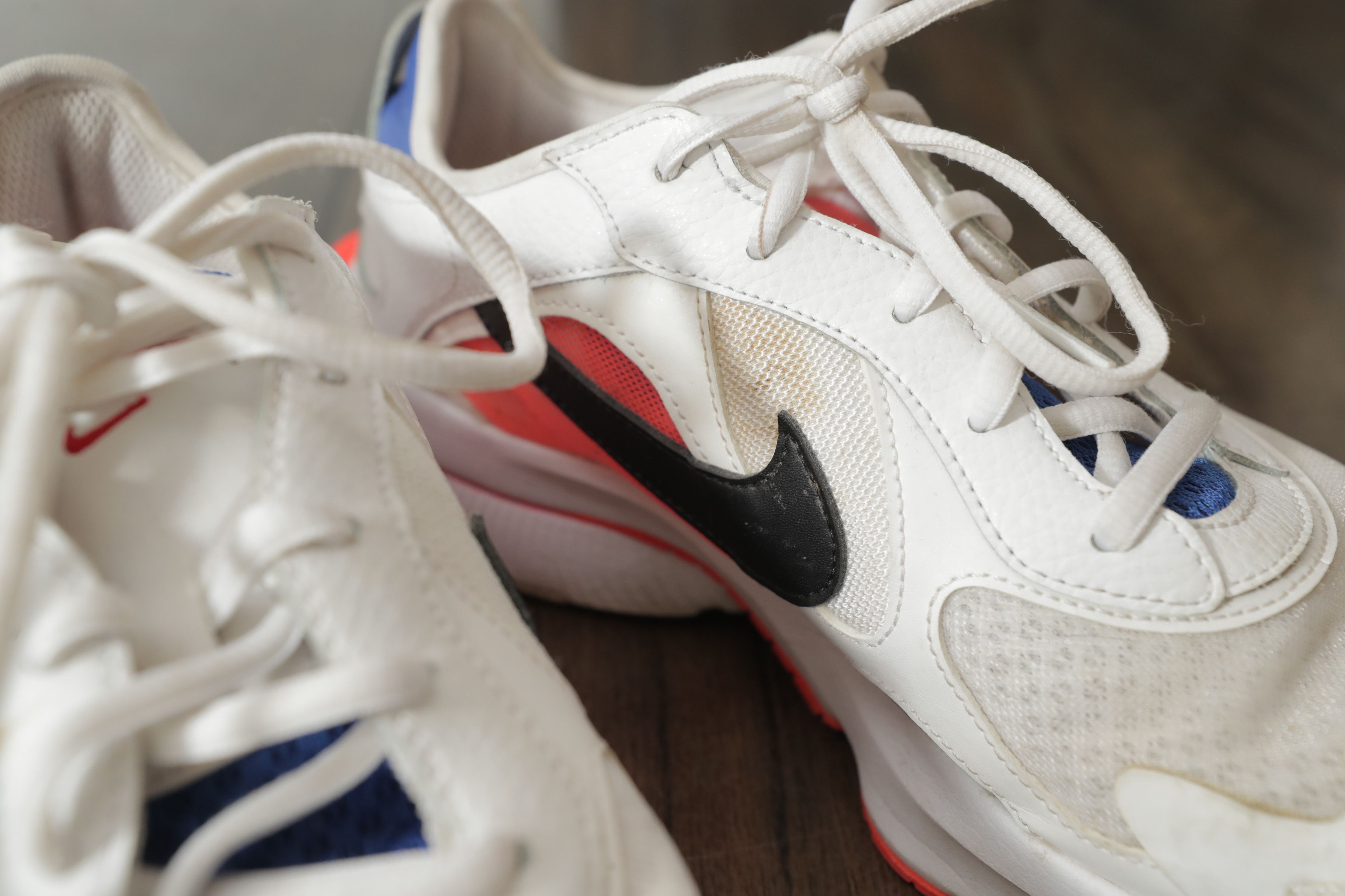Nike Nike Air Zoom Division White Game Royal (9.5) Size US 9.5 / EU 42-43 - 7 Thumbnail