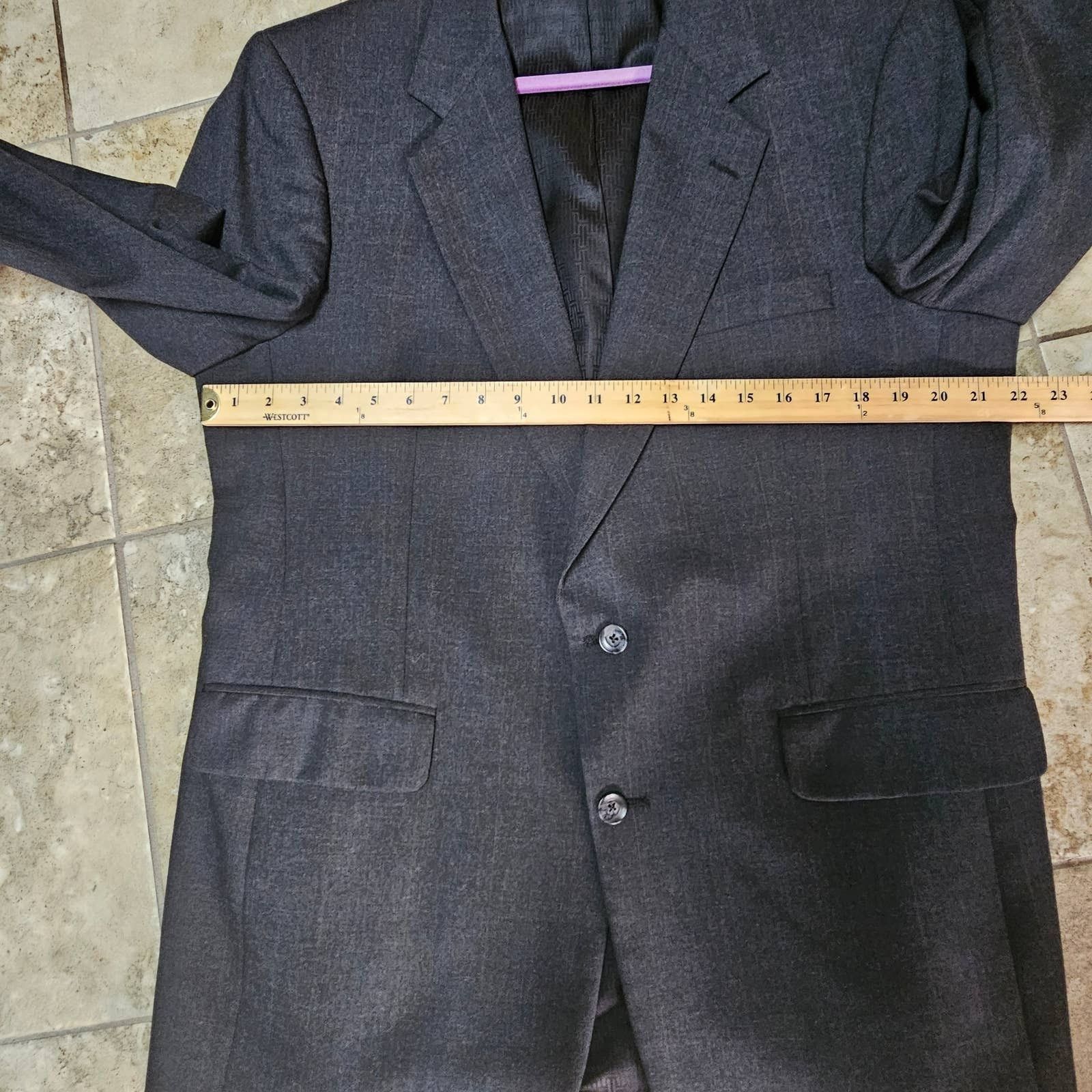 Halston Halston Two Button Gray Mens Suit Jacket Made in US 44R Size 44R - 9 Thumbnail