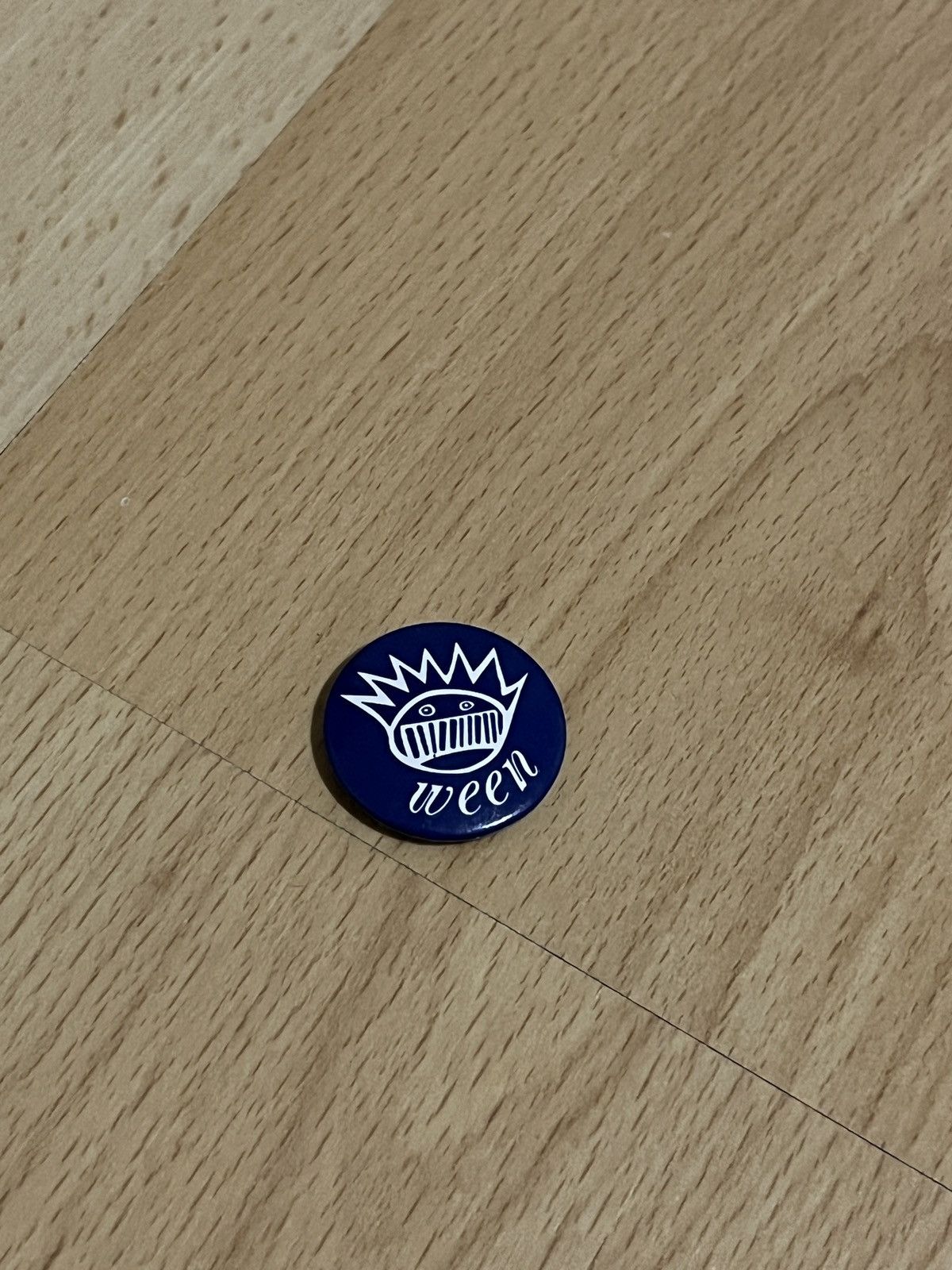 Band Tees × Vintage Ween vintage button Size ONE SIZE - 1 Thumbnail