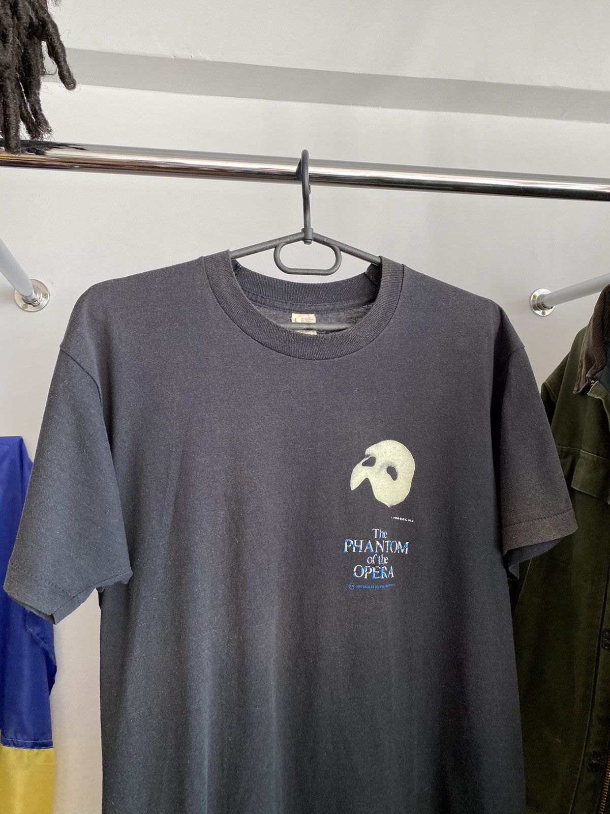 Vintage Vintage 1988 The Phantom Of The Opera T-shirt Single Stitch Size US M / EU 48-50 / 2 - 1 Thumbnail