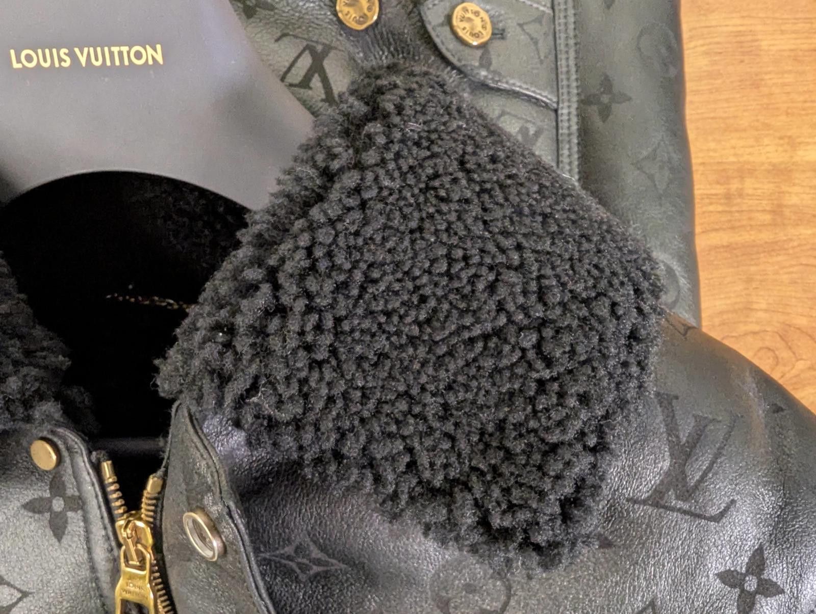 Louis Vuitton Louis Vuitton Shearling Embossed Monogram Jacket in Black Size US L / EU 52-54 / 3 - 4 Thumbnail
