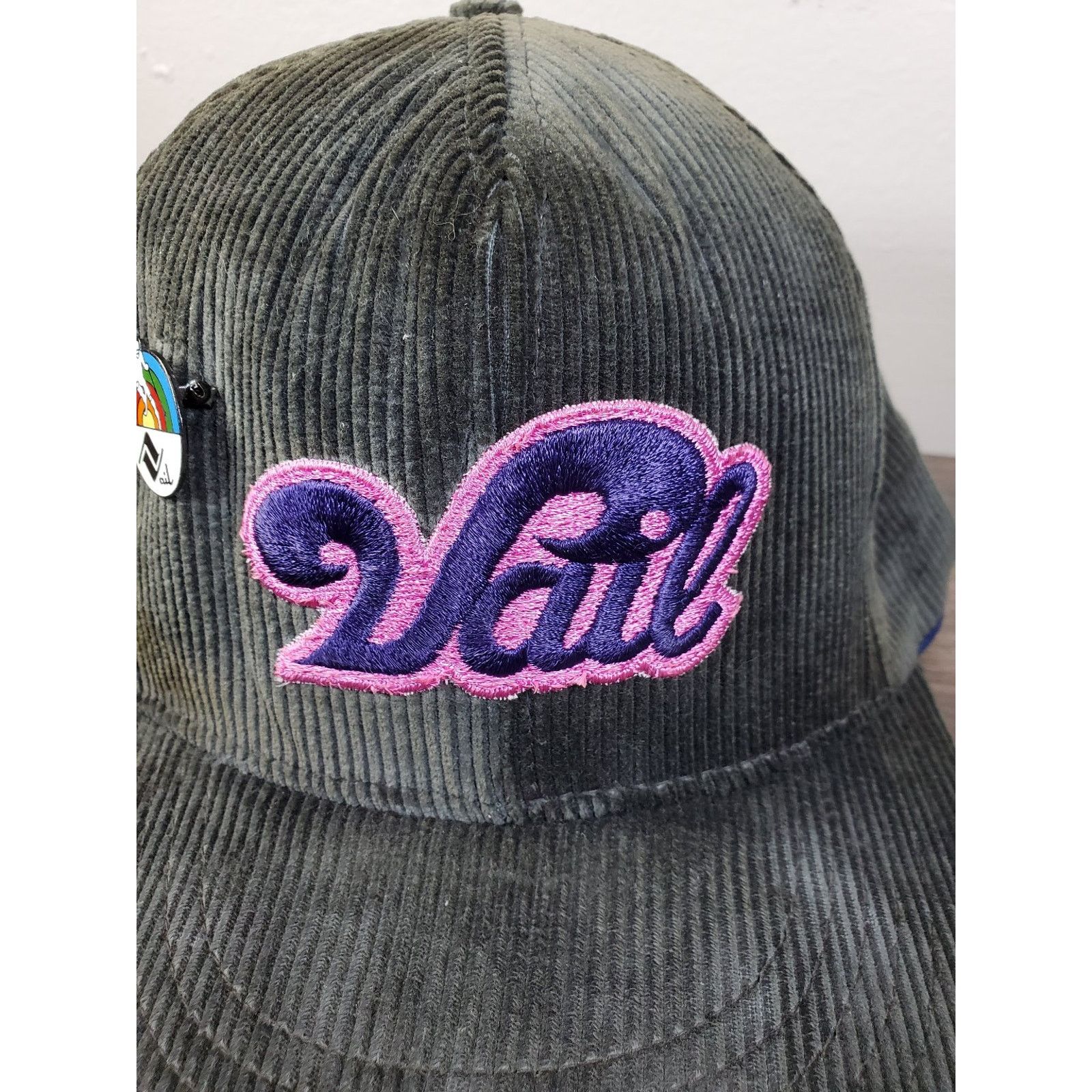 Vintage Vail Corduroy Snapback Cap Hat Faded Black w/ Pin Ski Snow Size ONE SIZE - 10 Thumbnail