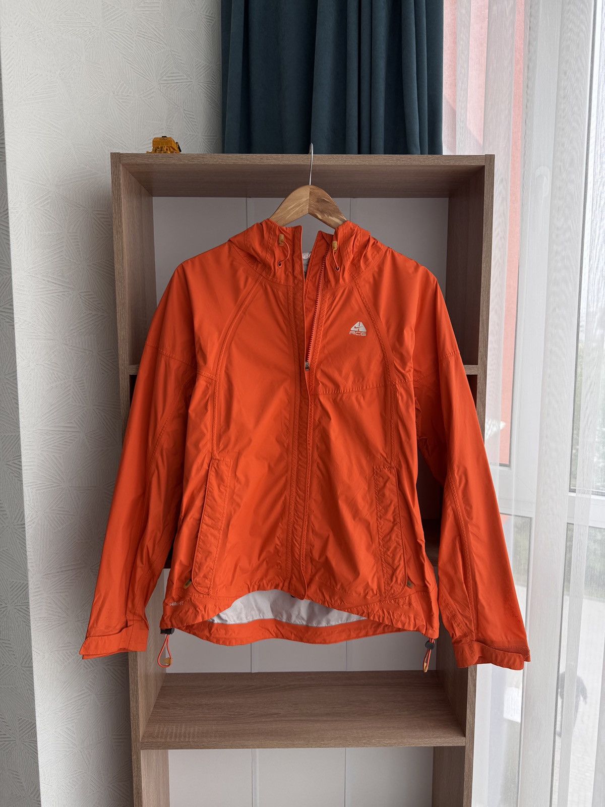 Nike × Nike ACG × Vintage Vintage Nike ACG Layer 3 Waterproof Orange W' Jacket Size M / US 6-8 / IT 42-44 - 2 Thumbnail