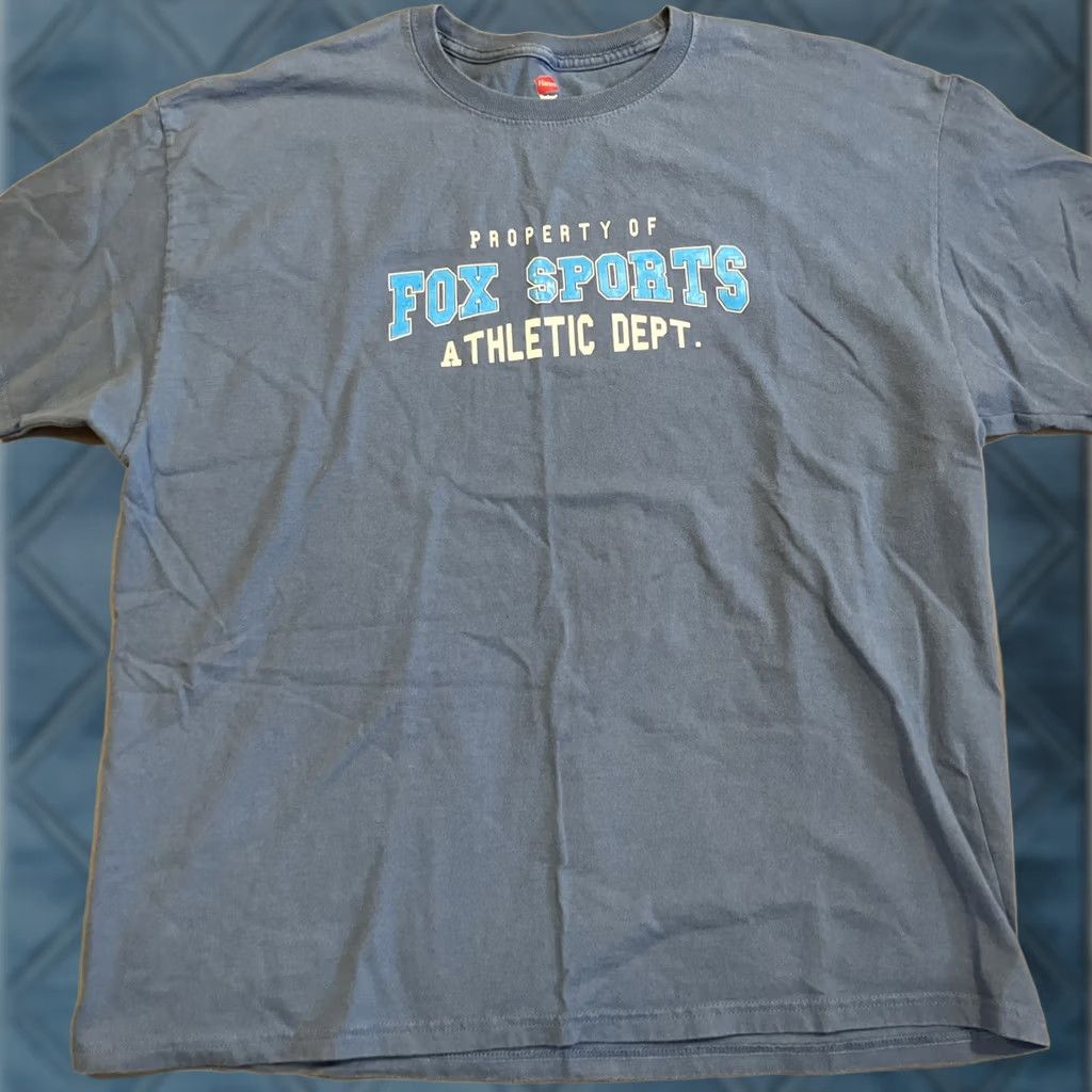 Hanes VINTAGE Hanes T-Shirt PROPERTY OF FOX SPORTS Men's XL Blue Short Sleeve Cotton Sports Shirt Men XL Size US XL / EU 56 / 4 - 1 Thumbnail