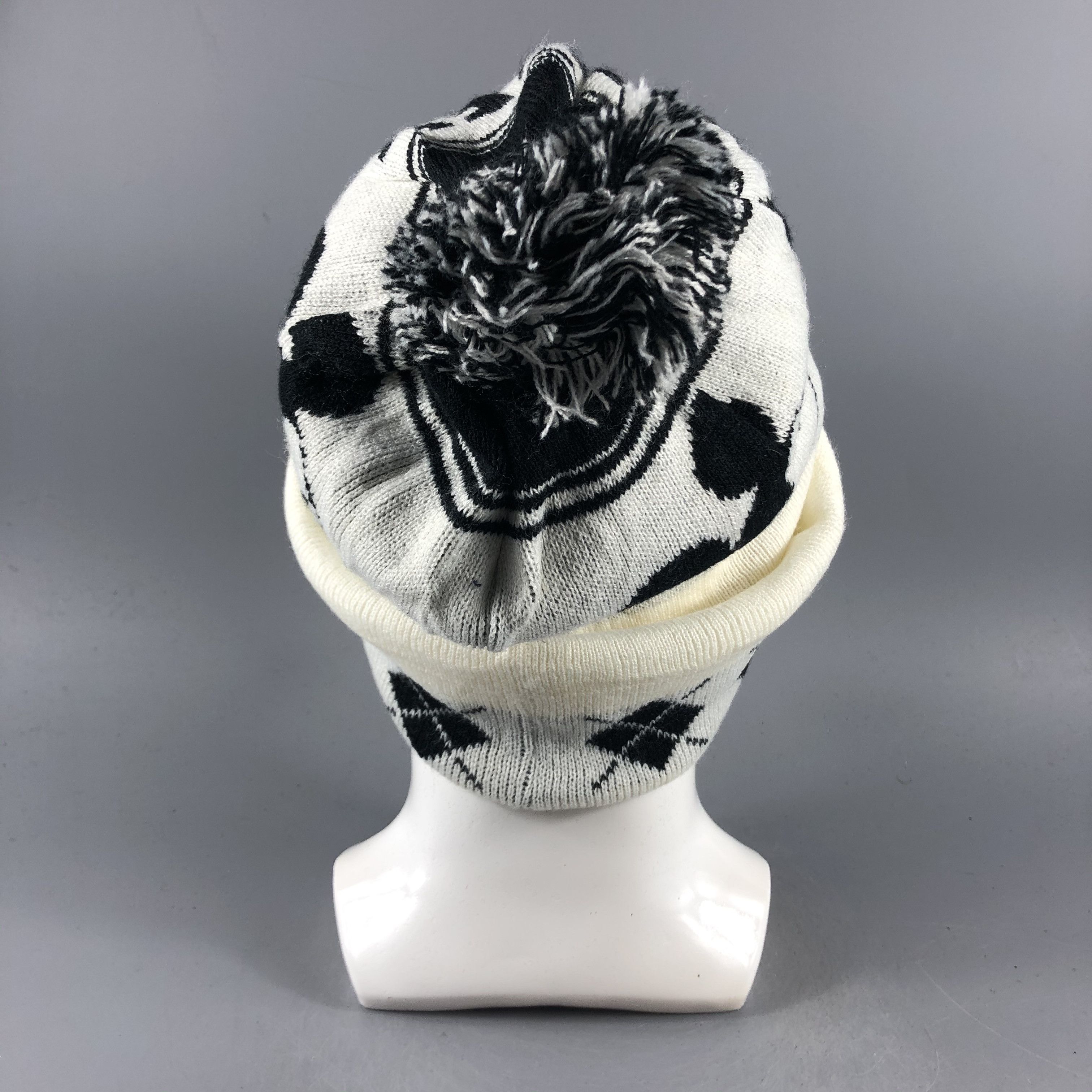 Mickey Mouse × Vintage Mickey Mouse Beanie Snow Hat Snow Cap -D142 Size ONE SIZE - 2 Thumbnail