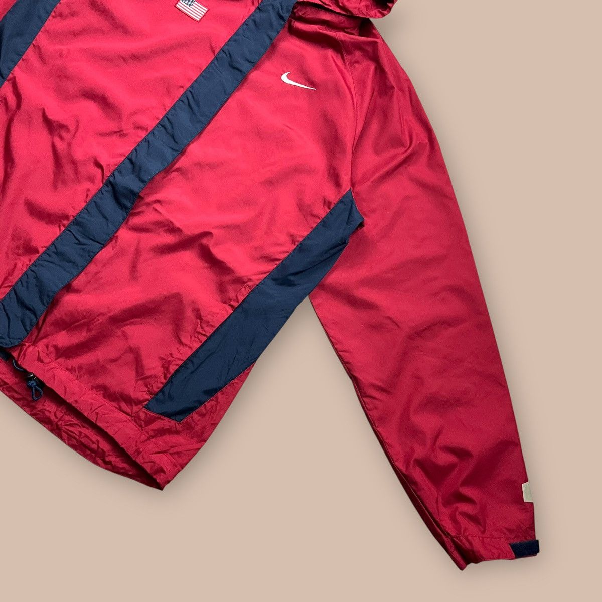 Nike Nike Windbreaker USA Track&Field Y2K Olympic Red Jacket Size US L / EU 52-54 / 3 - 8 Thumbnail