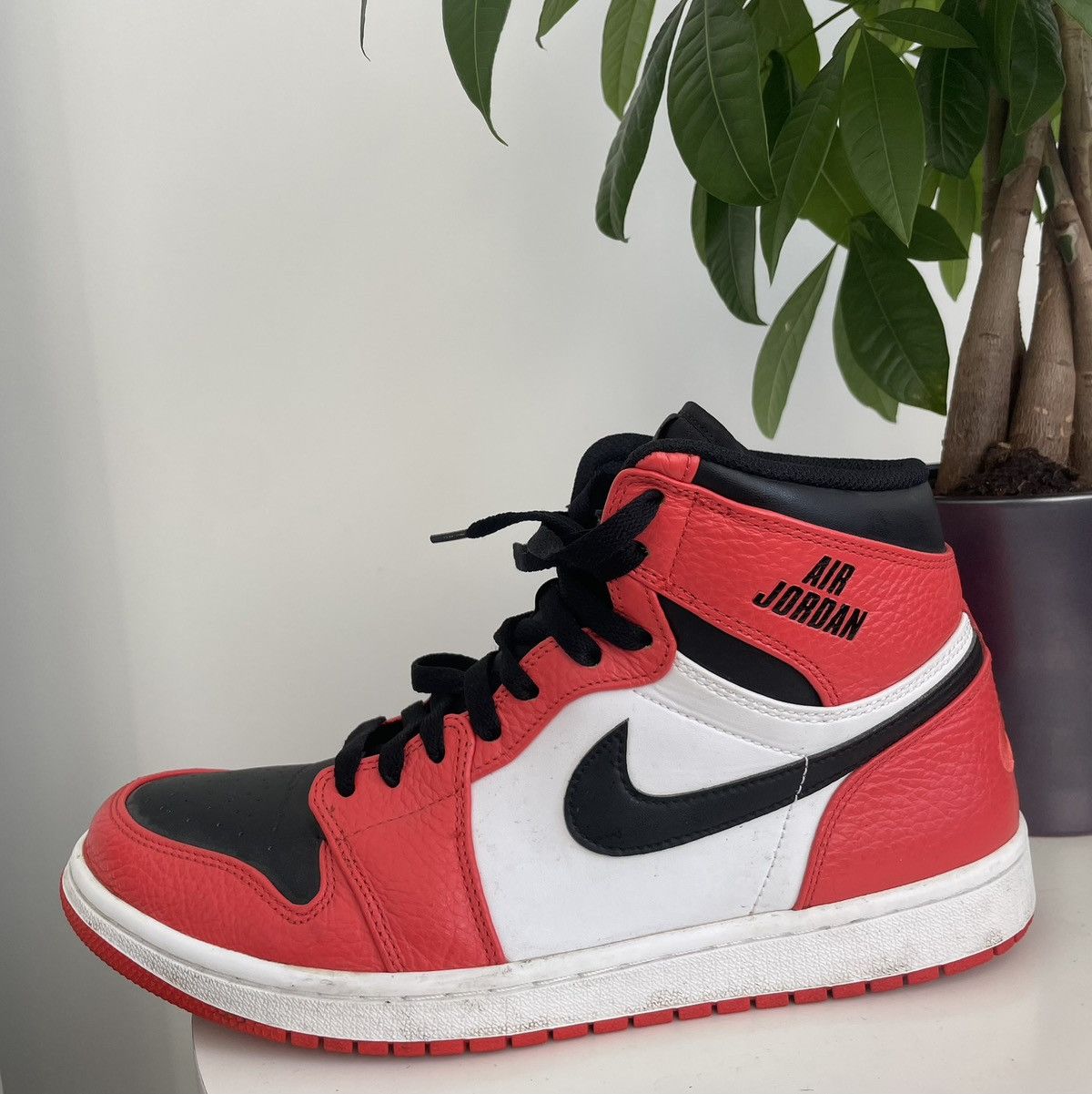 Jordan Brand Men Size 10.5 Air Jordan 1 Rare Air 'Max Orange' Shoes Size US 10.5 / EU 43-44 - 1 Thumbnail