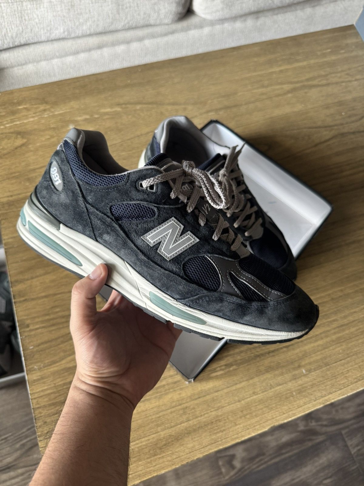 New Balance New Balance 991 v2 Navy Sz 10.5 Size US 10.5 / EU 43-44 - 11 Thumbnail