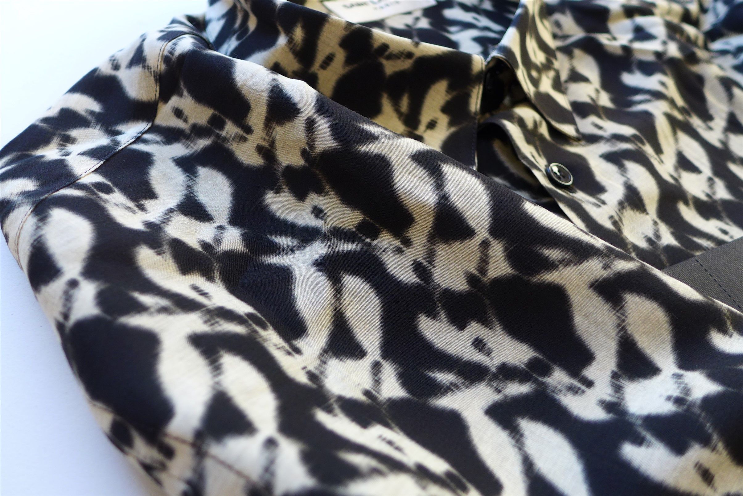 Saint Laurent Paris Saint Laurent Abstract Print Shirt - Noir & Sable Voile Size US M / EU 48-50 / 2 - 8 Thumbnail