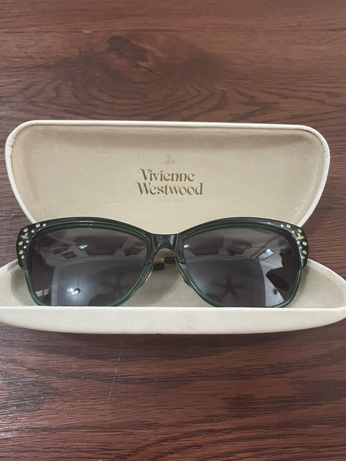 Vivienne Westwood Vivienne Westwood Cat Eye Sun Glasses Size ONE SIZE - 9 Thumbnail