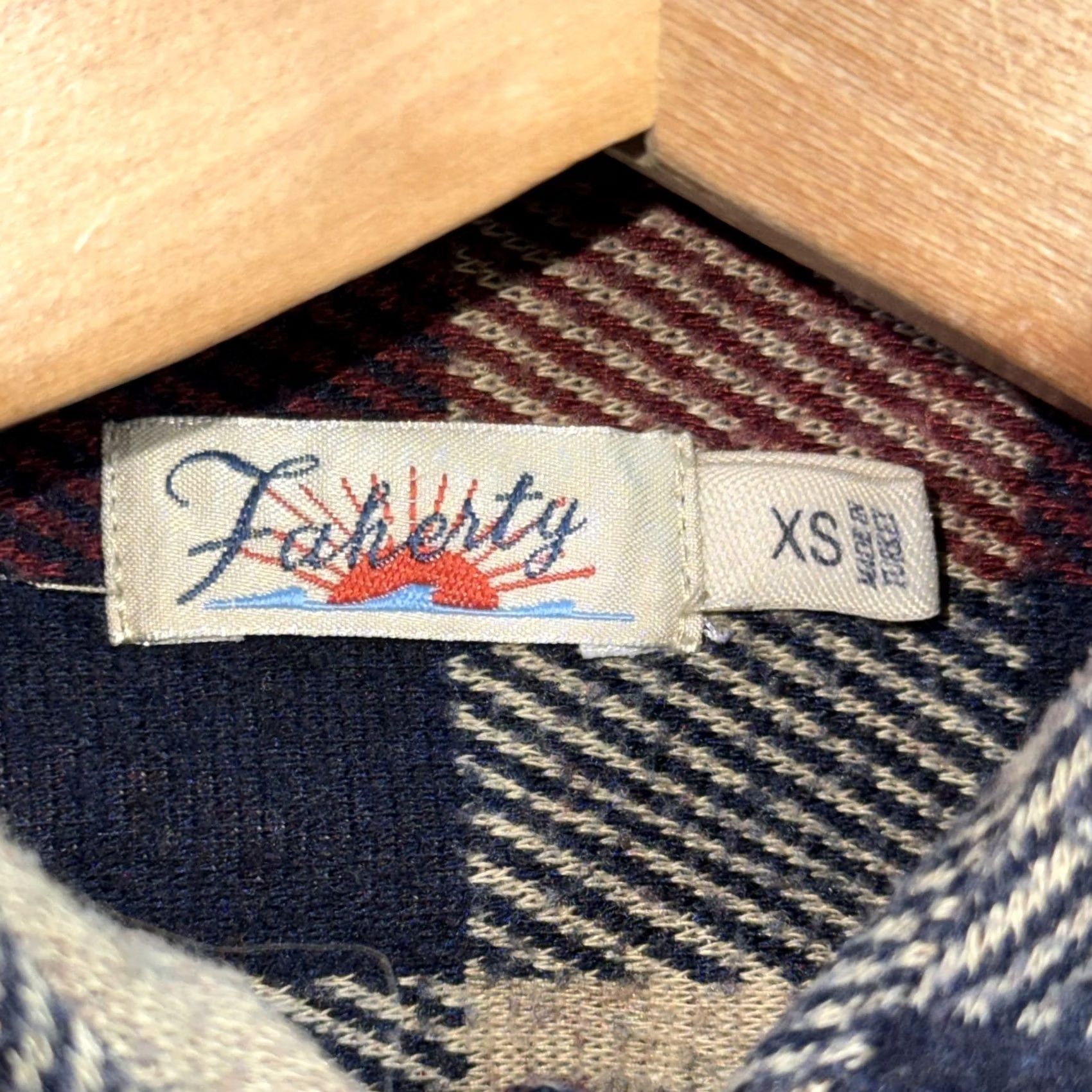Faherty Faherty Shirt Women’s XS Red Navy Plaid Flannel Long Sleeve Button Front Casual Size XS / US 0-2 / IT 36-38 - 3 Thumbnail