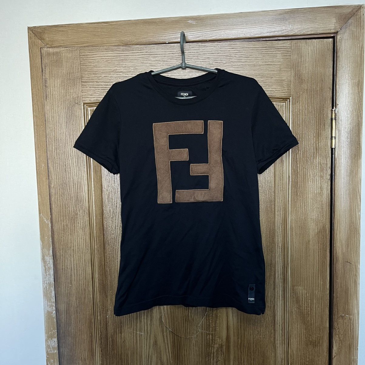 Fendi Fendi Big Logo T Shirt Tee Size US S / EU 44-46 / 1 - 1 Thumbnail