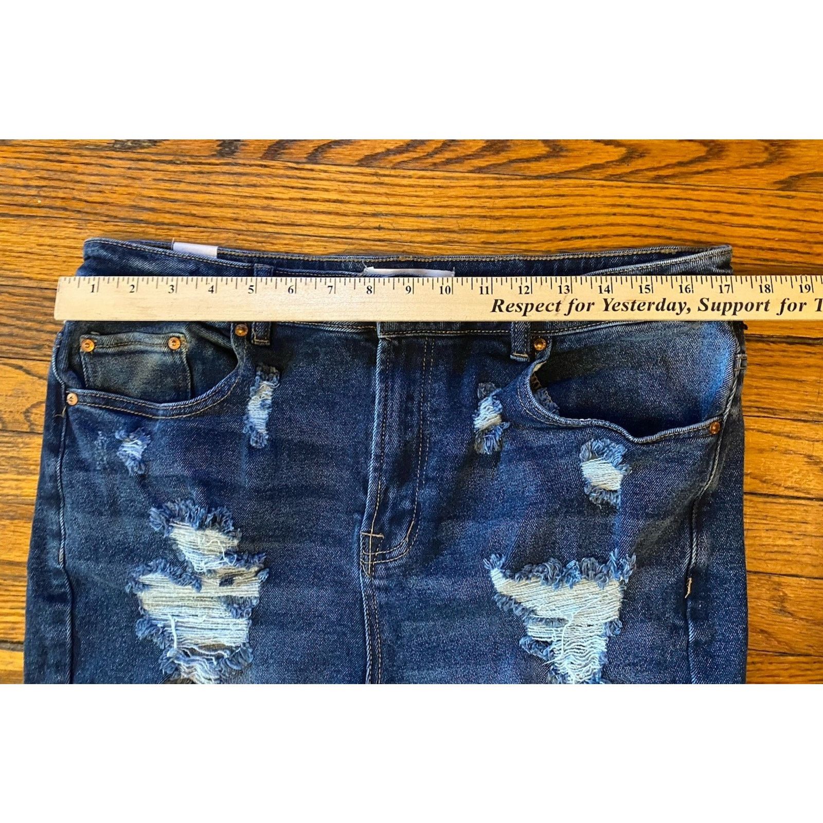 Almost Famous Almost Famous Cut Off Denim Distressed Jean Shorts Womens 16 Size 38" / US 16 / IT 52 - 5 Thumbnail