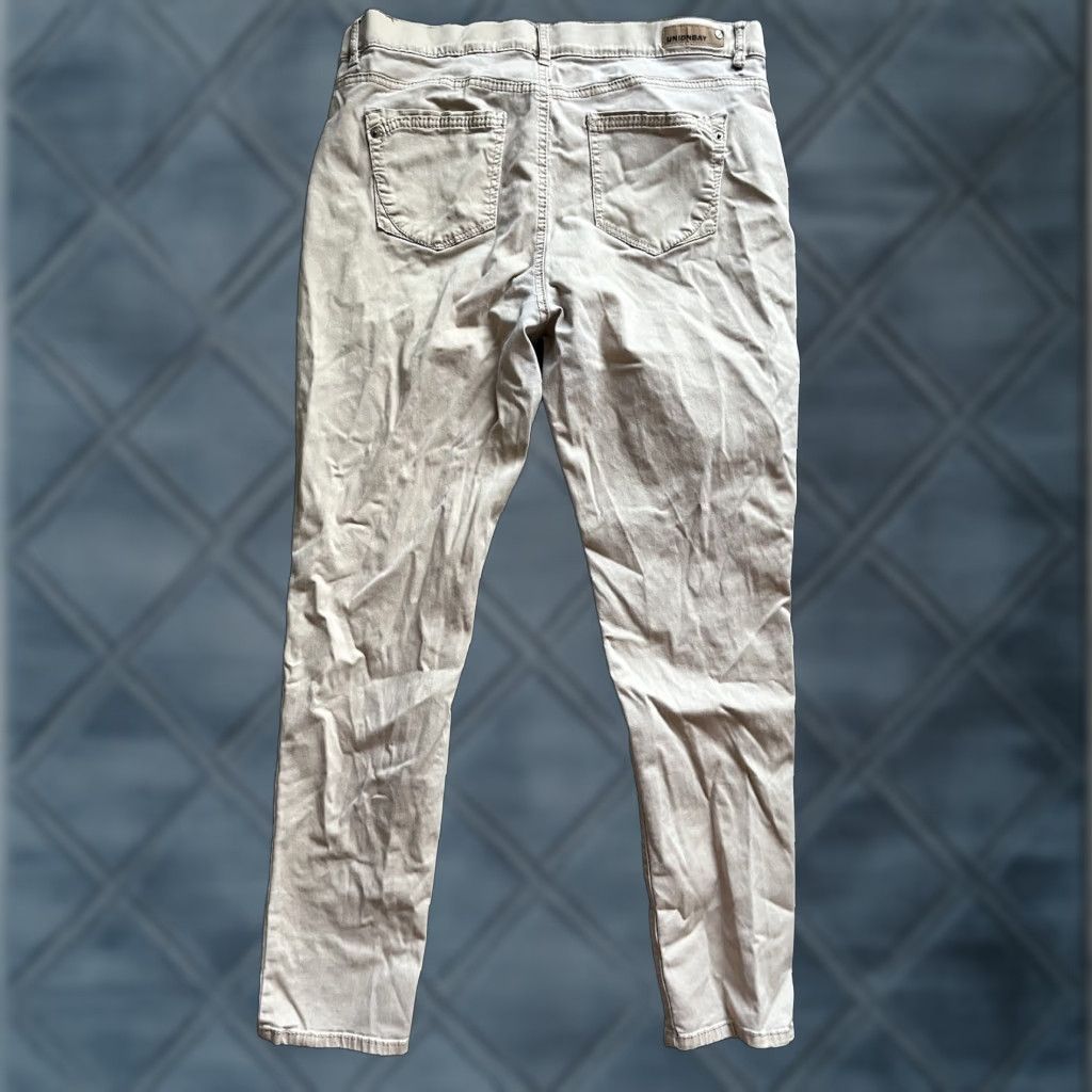 Vintage VINTAGE UNIONBAY Juniors Pants Size 17 Skinny Beige Khaki Distressed Womens Size 38" / US 16 / IT 52 - 1 Thumbnail
