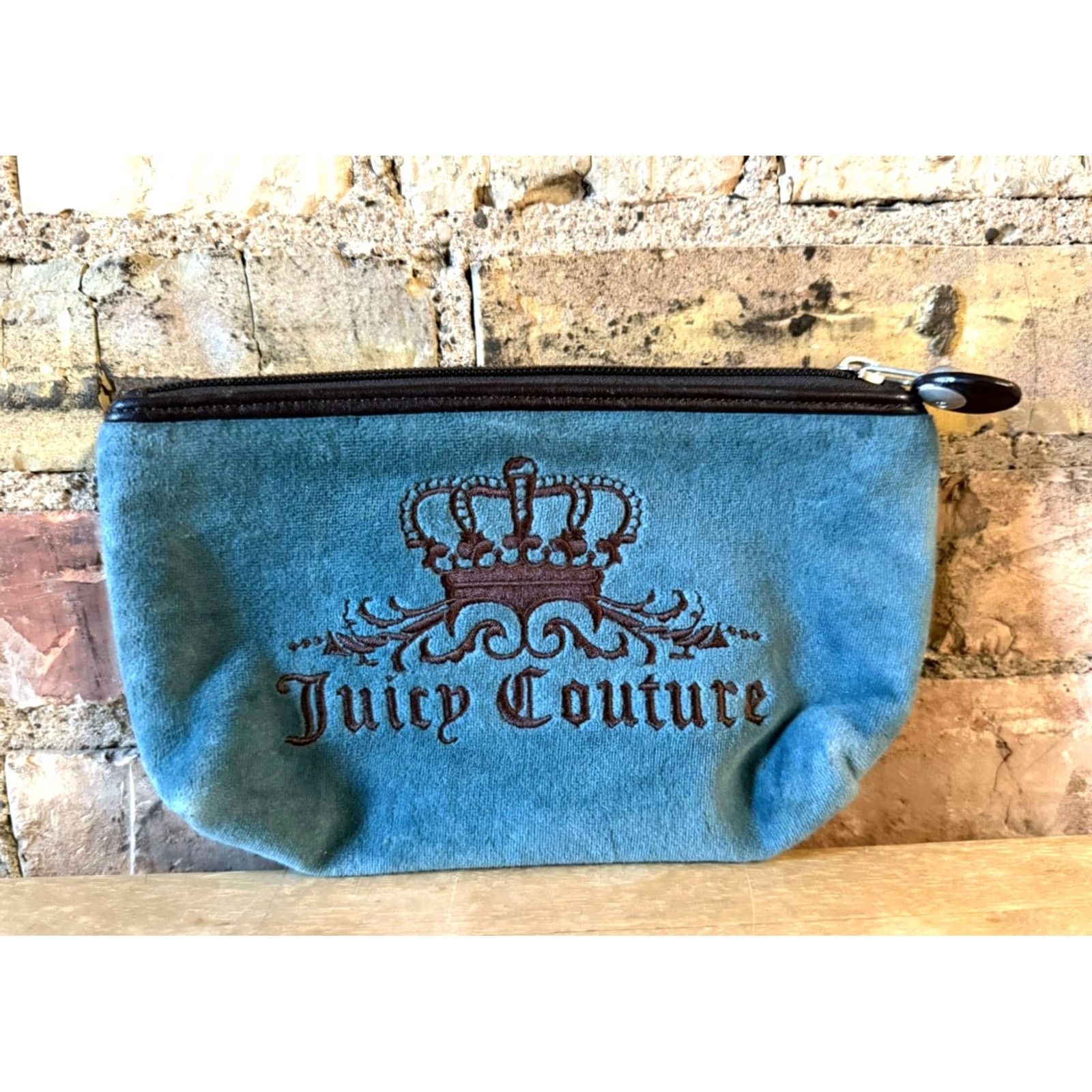 Juicy Couture VINTAGE Juicy Couture Makeup Bag Velour Teal Brown 9x6 Bag Zipper Embroidered 90s Classic Womens) Size ONE SIZE - 2 Thumbnail