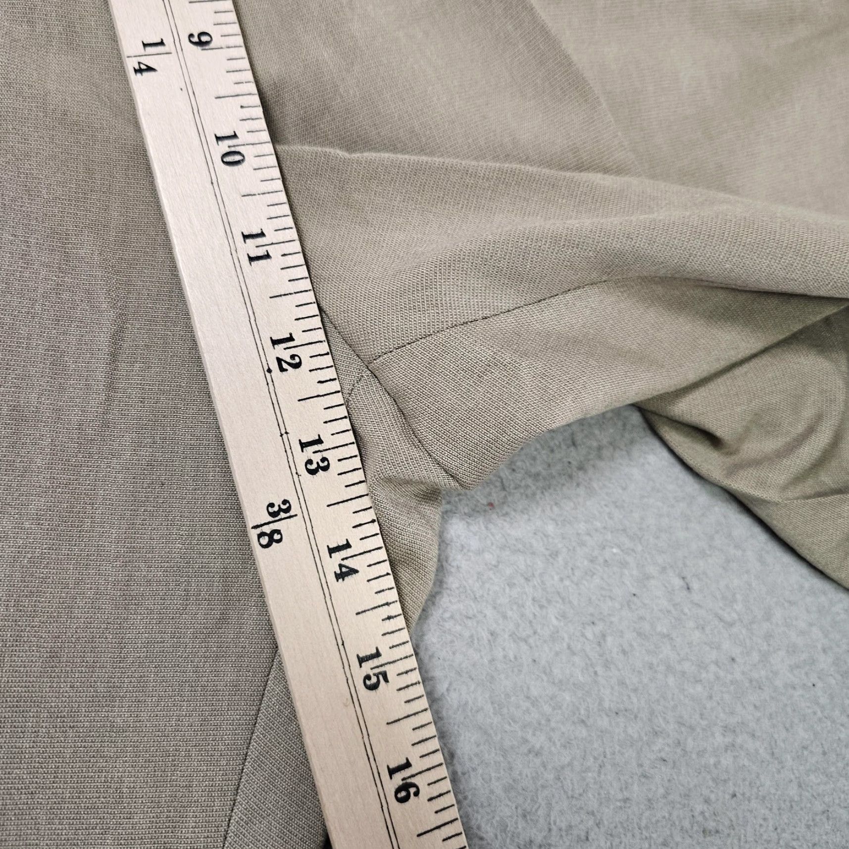 Haggar Haggar Dress Pants Mens 34x29 Beige Stretch Bengaline Flat Front Wrinkle Resistant Classic American Fit Dress Pants Mens 34 Beige Wrinkle Free Size US 34 / EU 50 - 4 Thumbnail