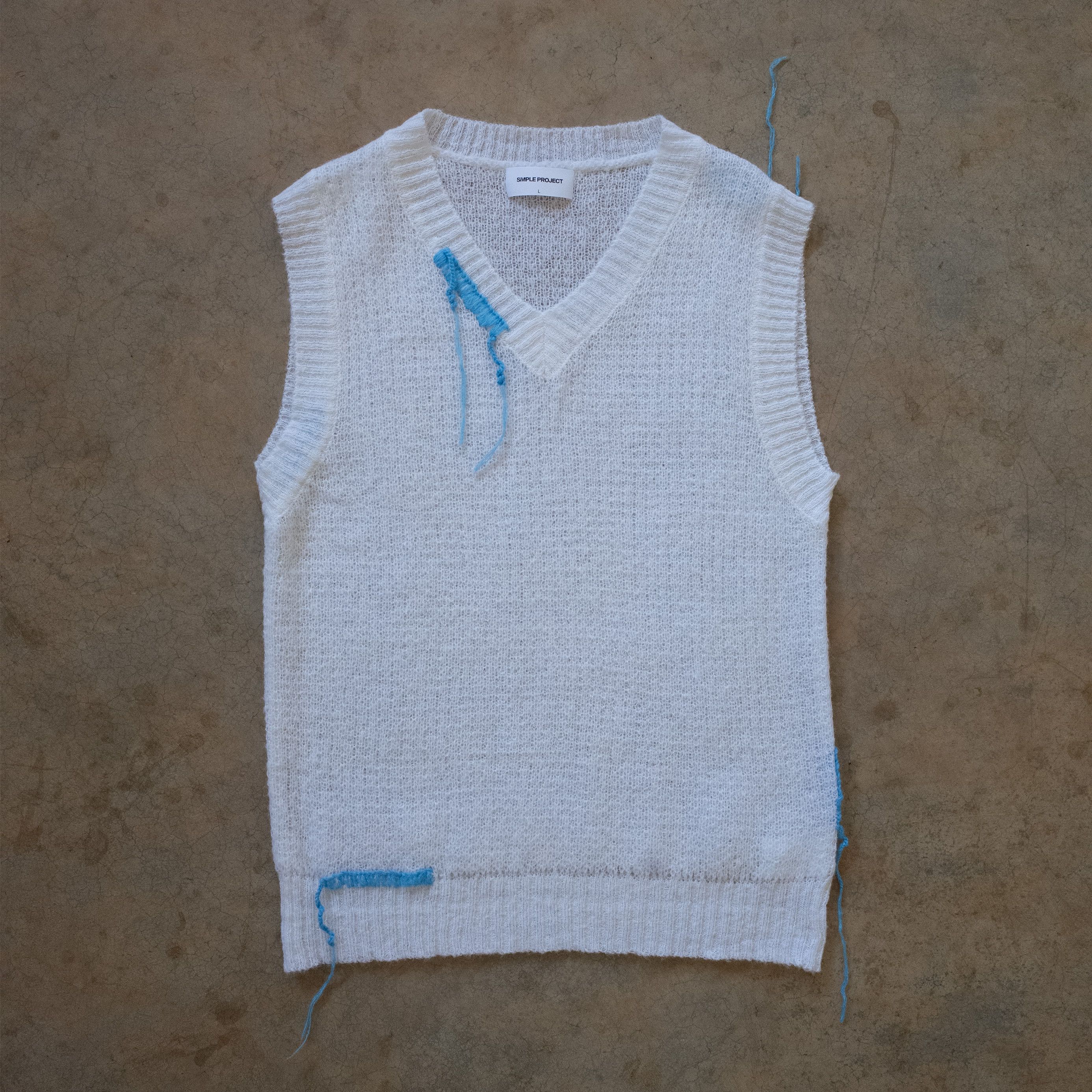 Simple project knit 愛らしい fur vest