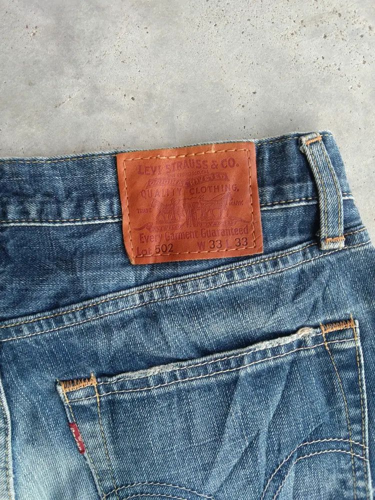 Levi's Vintage Levi's Jeans 502 Distressed Denim 31x30 Size US 31 - 4 Thumbnail