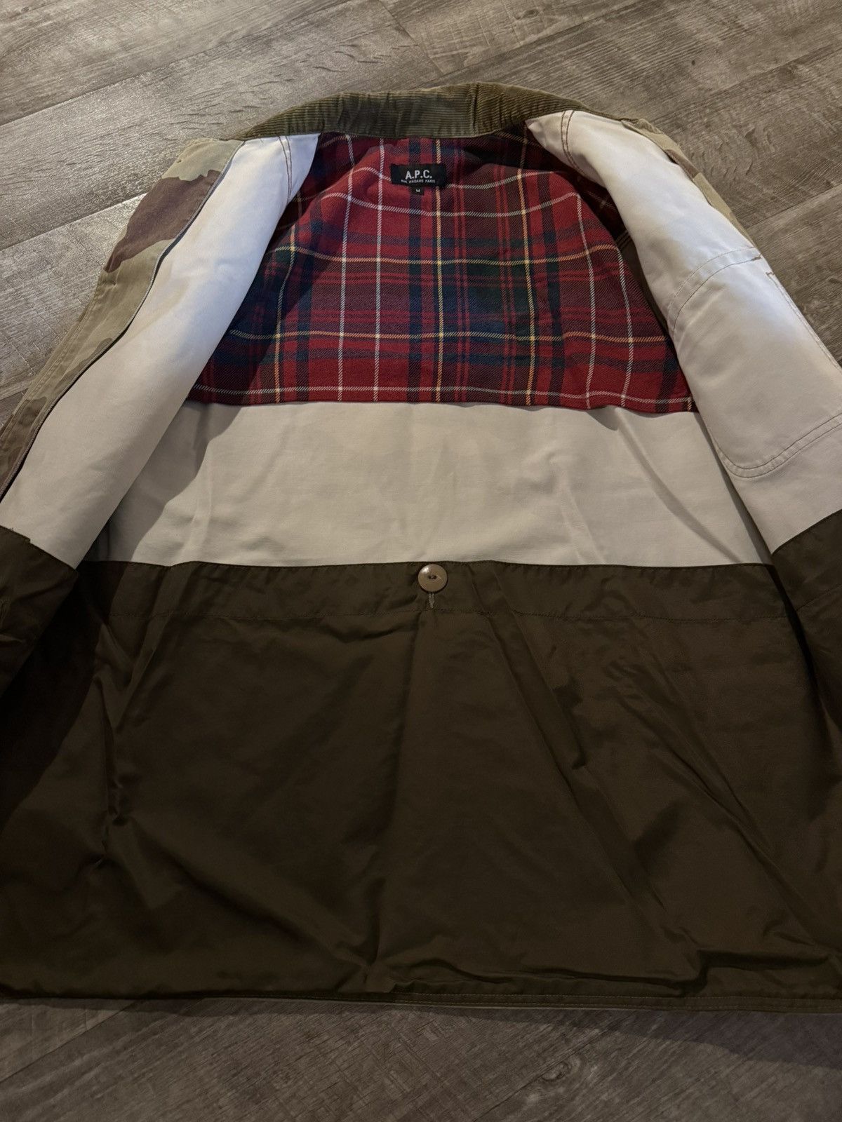 A.P.C. A.P.C. Camouflage Jacket - Corduroy Collar - Size M Size US M / EU 48-50 / 2 - 4 Thumbnail