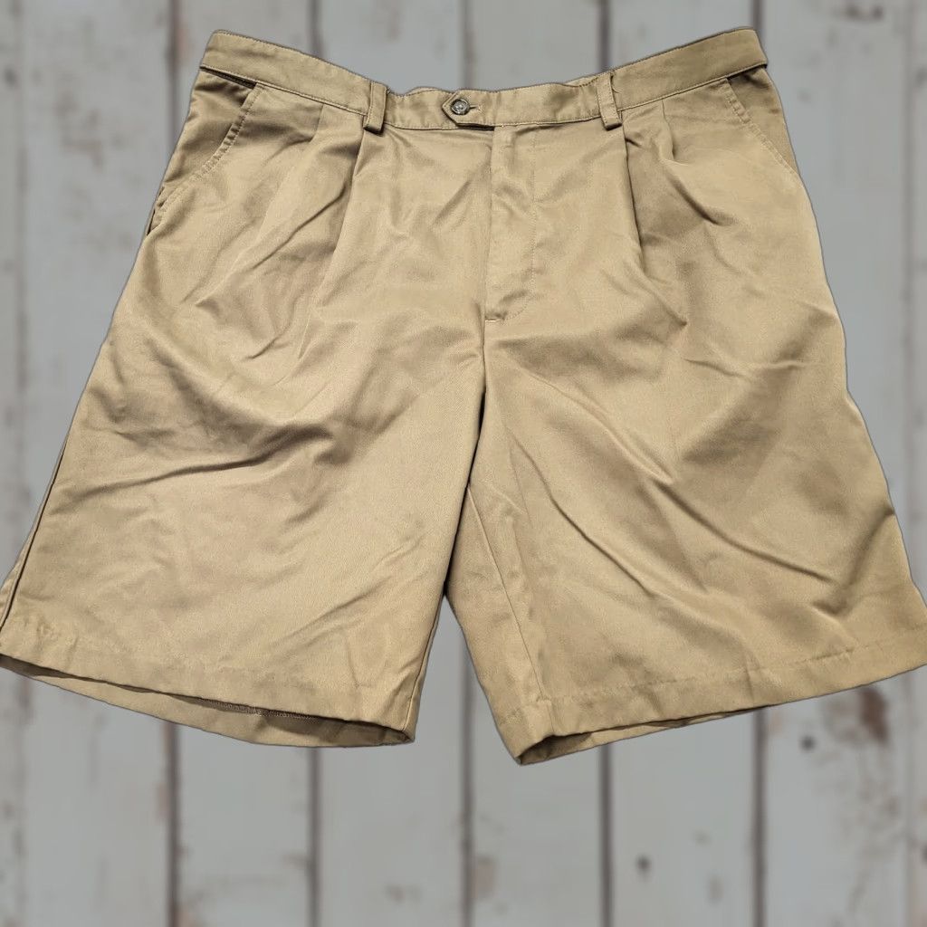 Izod IZOD Men's Golf Classix Beige Pleated Expanding Waist Shorts 36 Tan EUC Size US 36 / EU 52 - 1 Thumbnail
