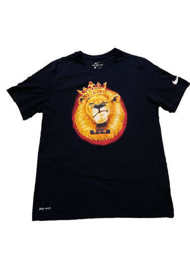 Nike Vintage Nike Big Y2K Print Short Sleeve T-Shirt Size M Size US M / EU 48-50 / 2 - 1 Thumbnail