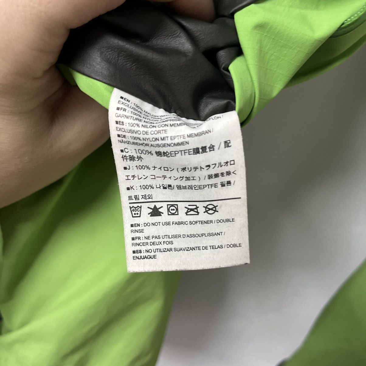 Arc'teryx Vintage Arcteryx Gore-Tex Jacket Size US XS / EU 42 / 0 - 15 Thumbnail