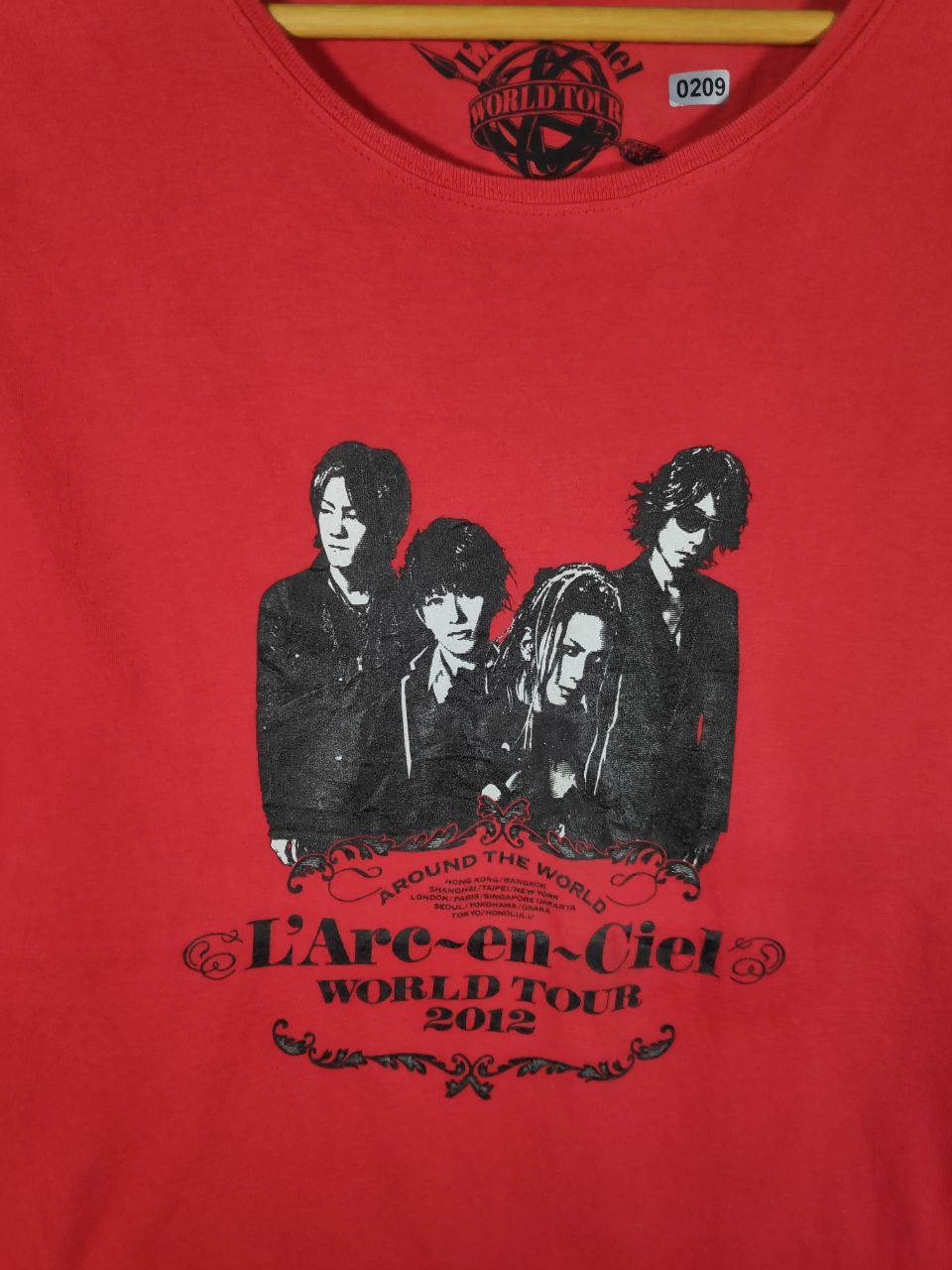 Band Tees Vtg L'Arc-en-Ciel Japanese Rock Visual Kei Band Tee Size M Size US M / EU 48-50 / 2 - 4 Thumbnail