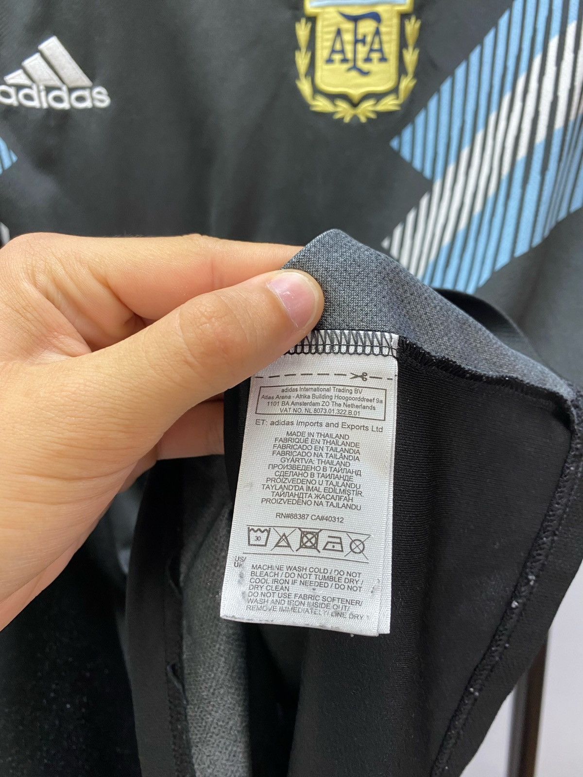 Adidas Adidas ARGENTINA 2018 2019 Away Football Shirt Soccer Jersey Size US XL / EU 56 / 4 - 13 Thumbnail