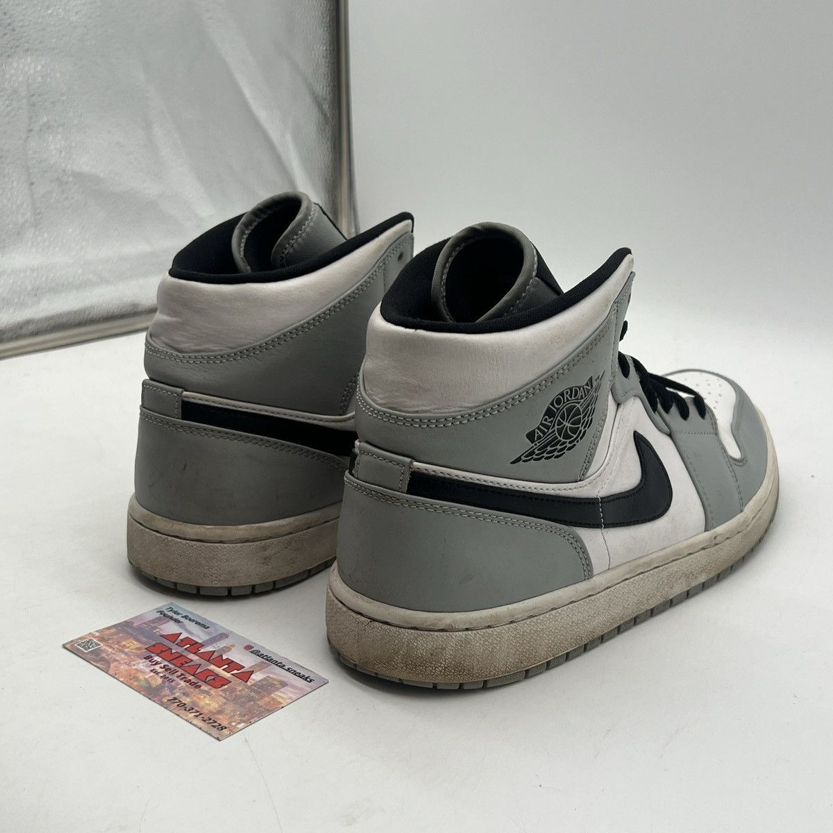 Nike Air Jordan 1 mid smoke grey Size US 11 / EU 44 - 5 Thumbnail