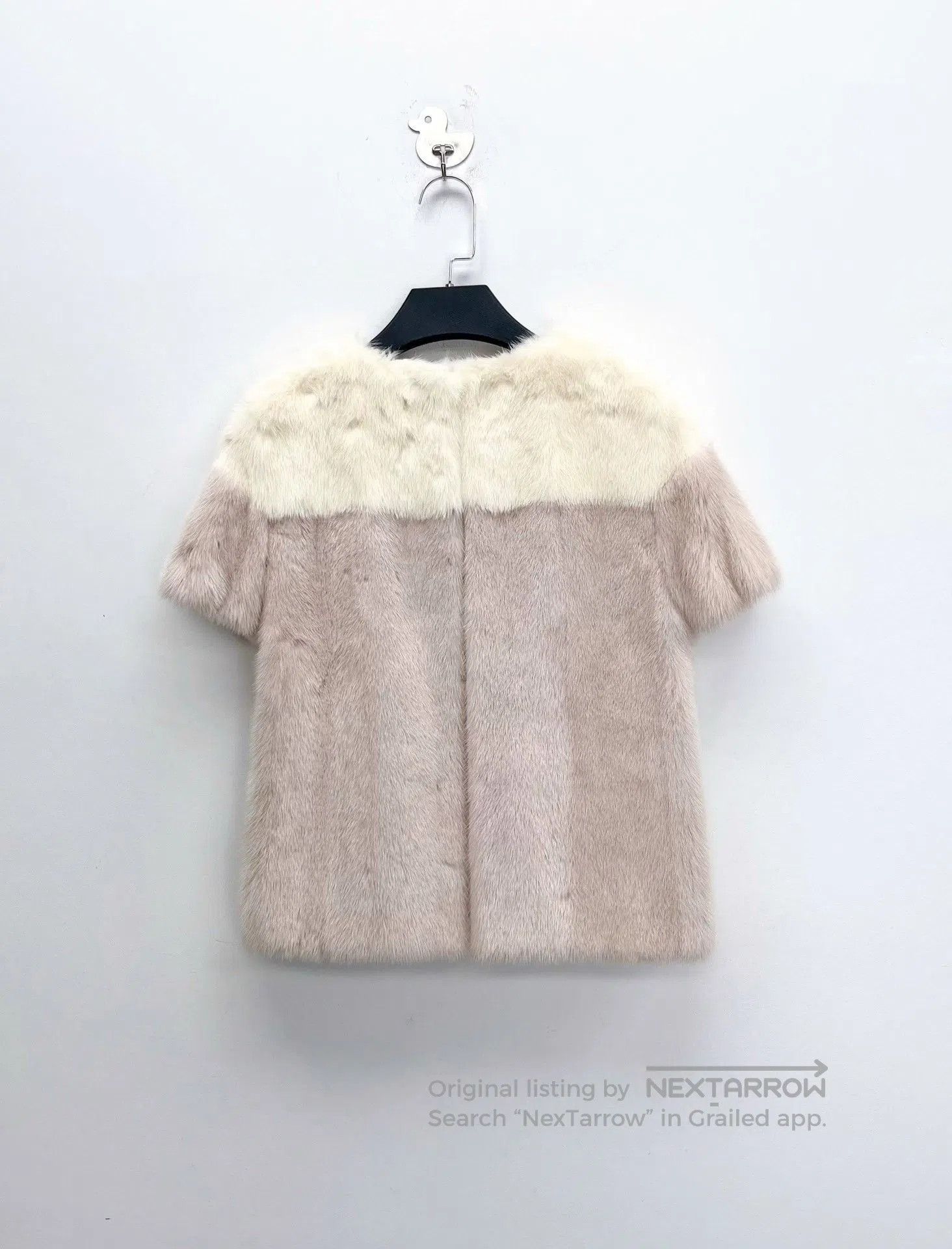 Dior Dior White Pink Mink Fur Shawl Jacket. Size XS / US 0-2 / IT 36-38 - 2 Thumbnail
