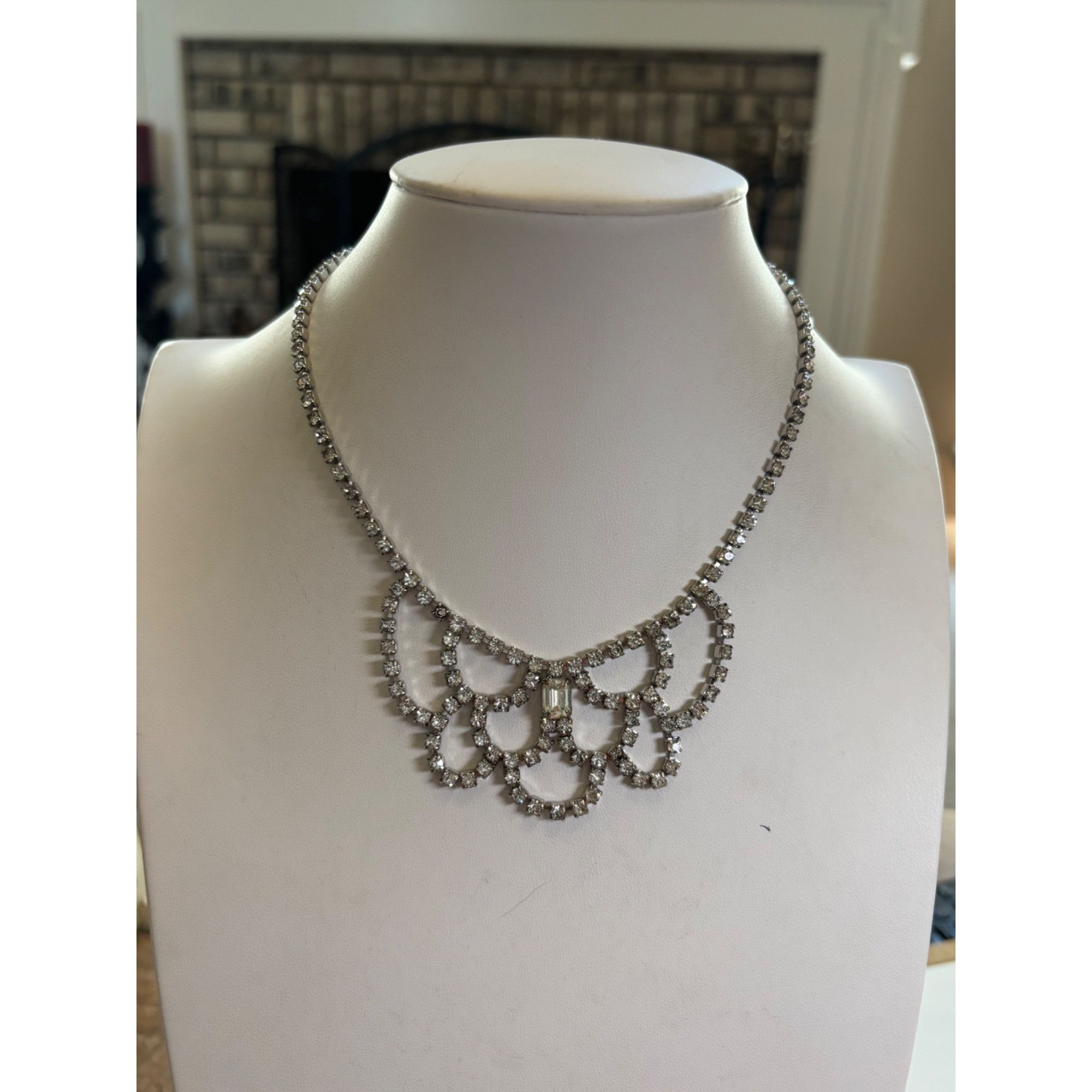 Other Vintage Rhinestone Bib Necklace Statement Piece Size ONE SIZE - 6 Thumbnail