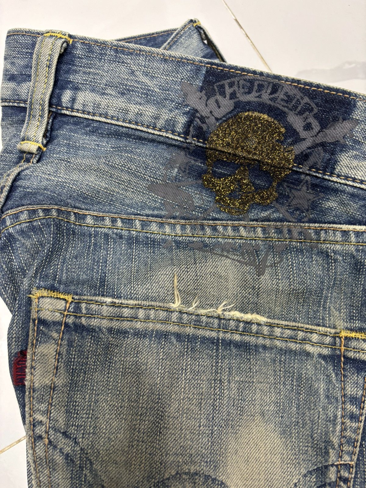 Edwin Rare Edwin Skull Studded Distressed Denim Jeans Size US 30 / EU 46 - 11 Thumbnail