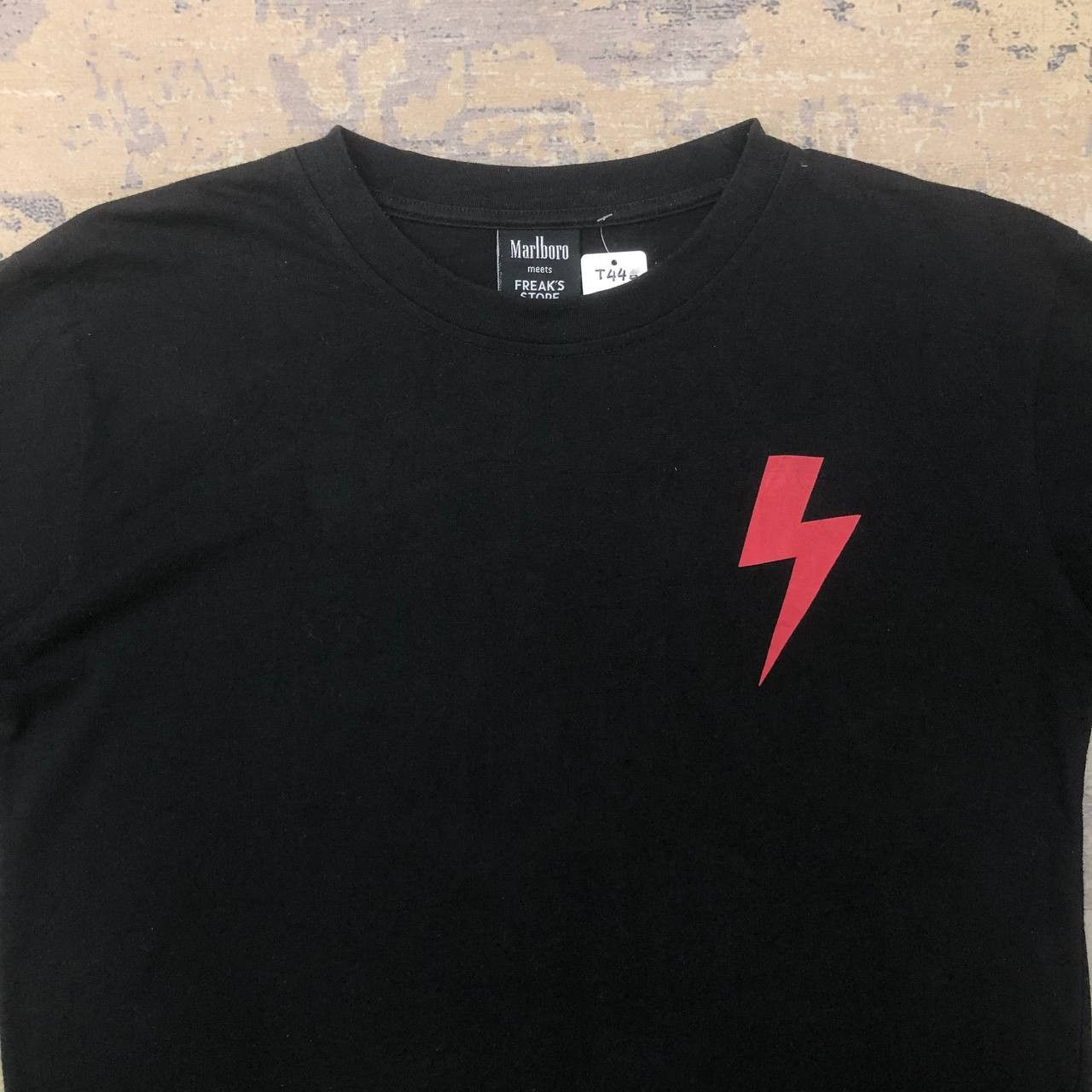 Japanese Brand × Marlboro T446 MARLBORO X FREAKS STORE DISCOVER YOUR PASSION TEE Size US L / EU 52-54 / 3 - 4 Thumbnail