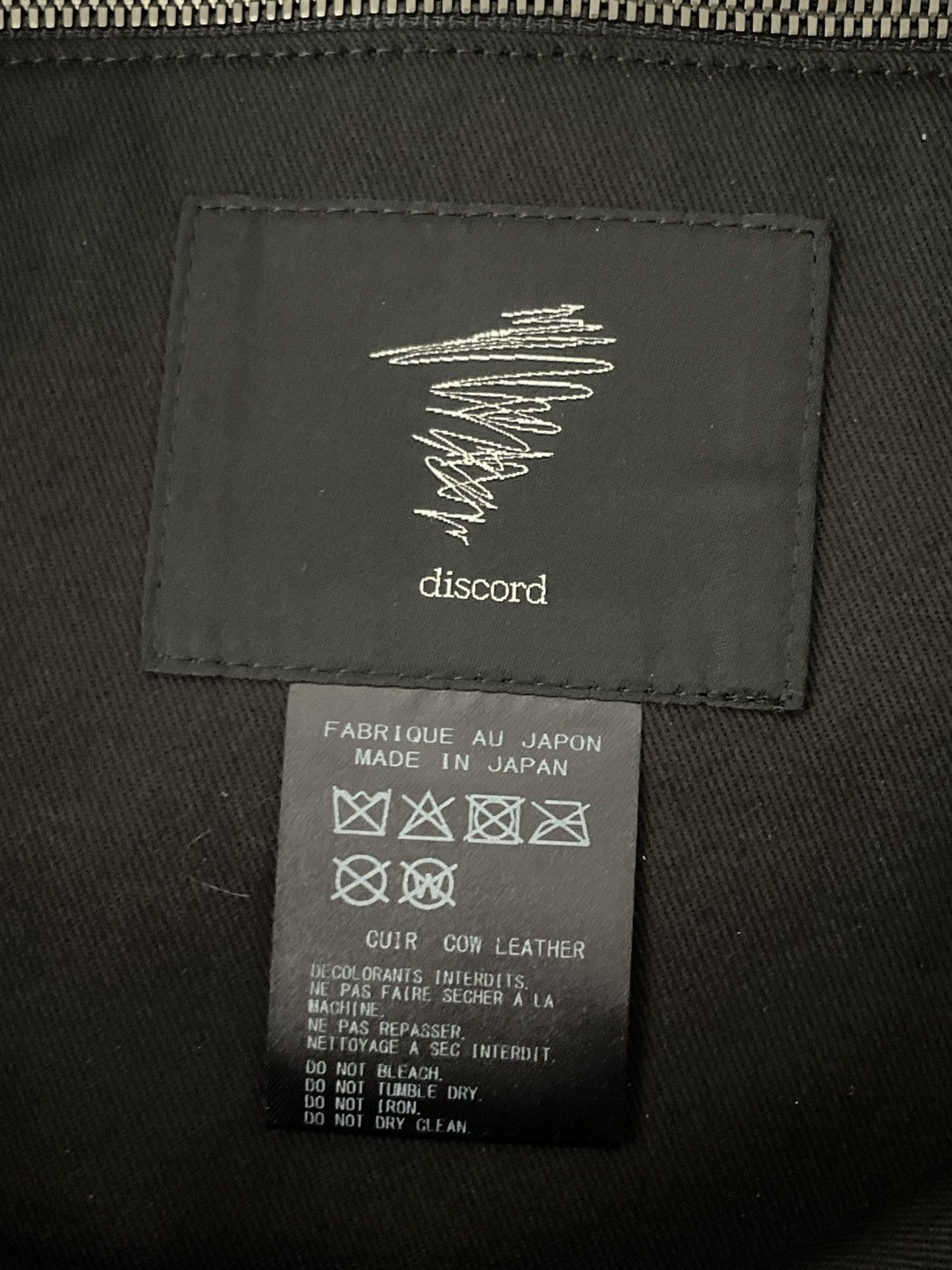 Yohji Yamamoto YOHJI YAMAMOTO Puff Large Cow Leather Crossbody Discord Bag Size ONE SIZE - 6 Thumbnail