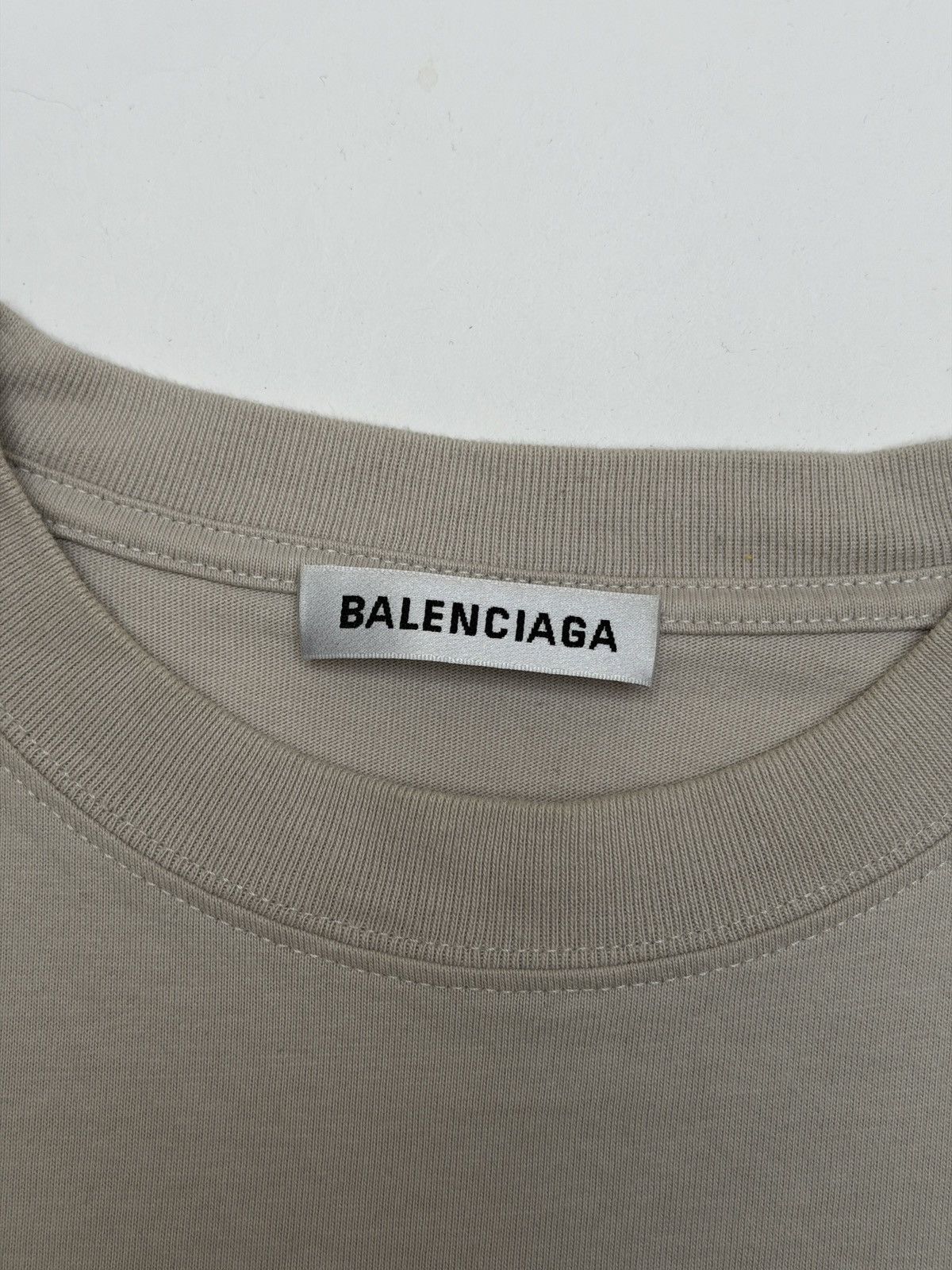 Balenciaga Balenciaga Lion Laurel Embroidery Logo Tee Shirt Beige Size US XS / EU 42 / 0 - 5 Thumbnail