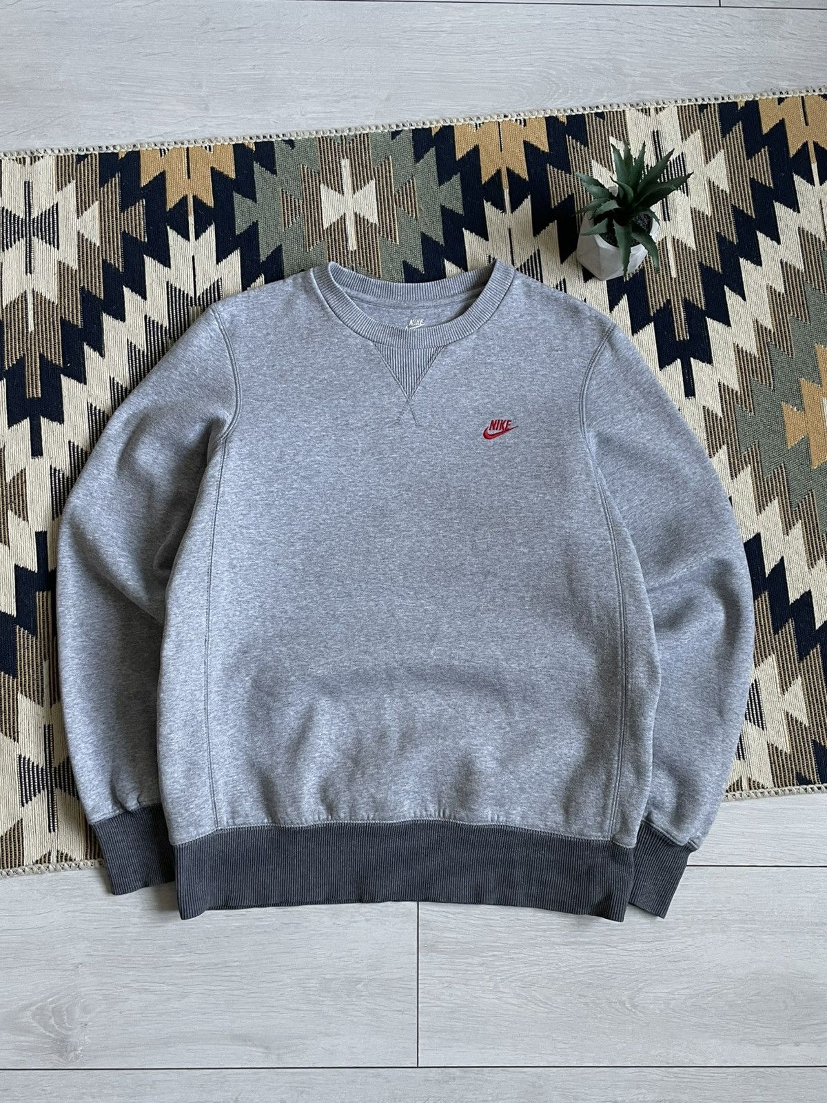 Nike × Vintage Vintage Nike Basic Small Logo Sweatshirt Size US M / EU 48-50 / 2 - 1 Thumbnail