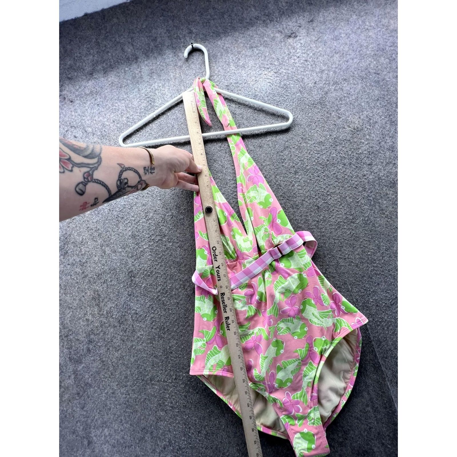 Vintage Loo+ One Piece Swimsuit Womens 12 Pink Tropical Fish Halter Belted Floral Swim Size ONE SIZE - 4 Thumbnail