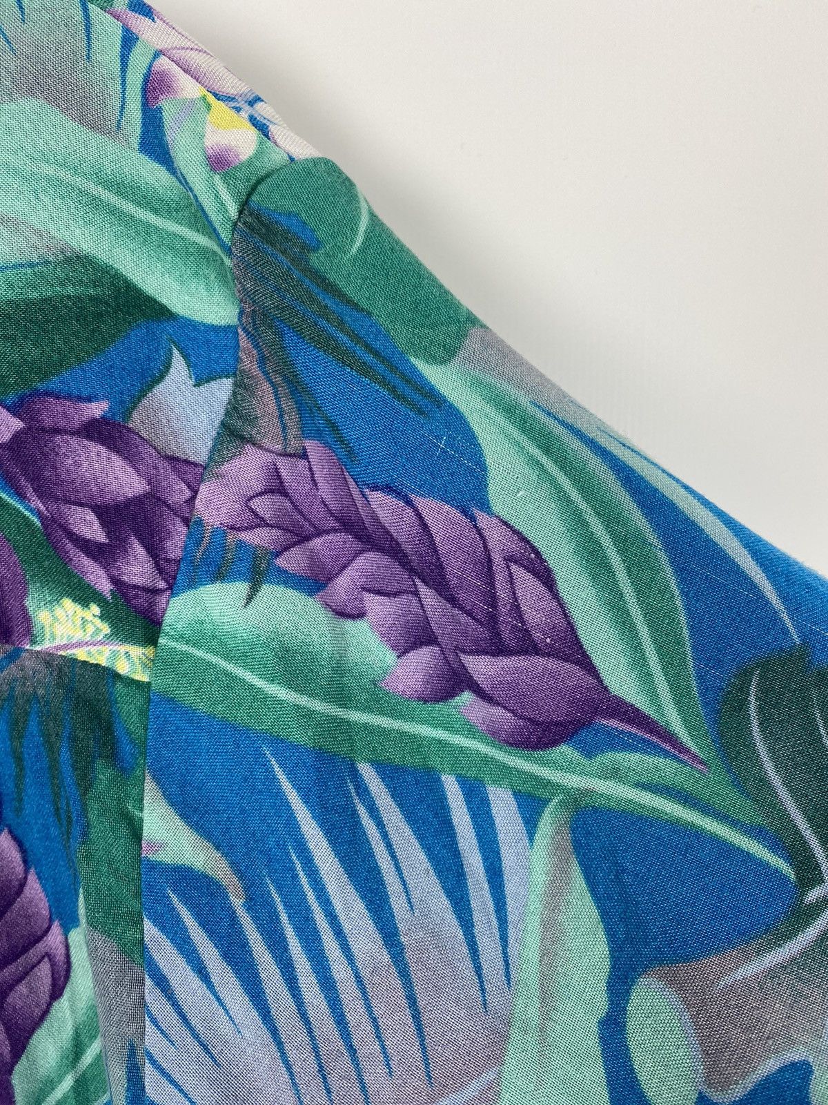 Paradise Found 1990’s Vintage Paradise Found Floral Rayon Hawaiian Shirt Size US S / EU 44-46 / 1 - 8 Thumbnail