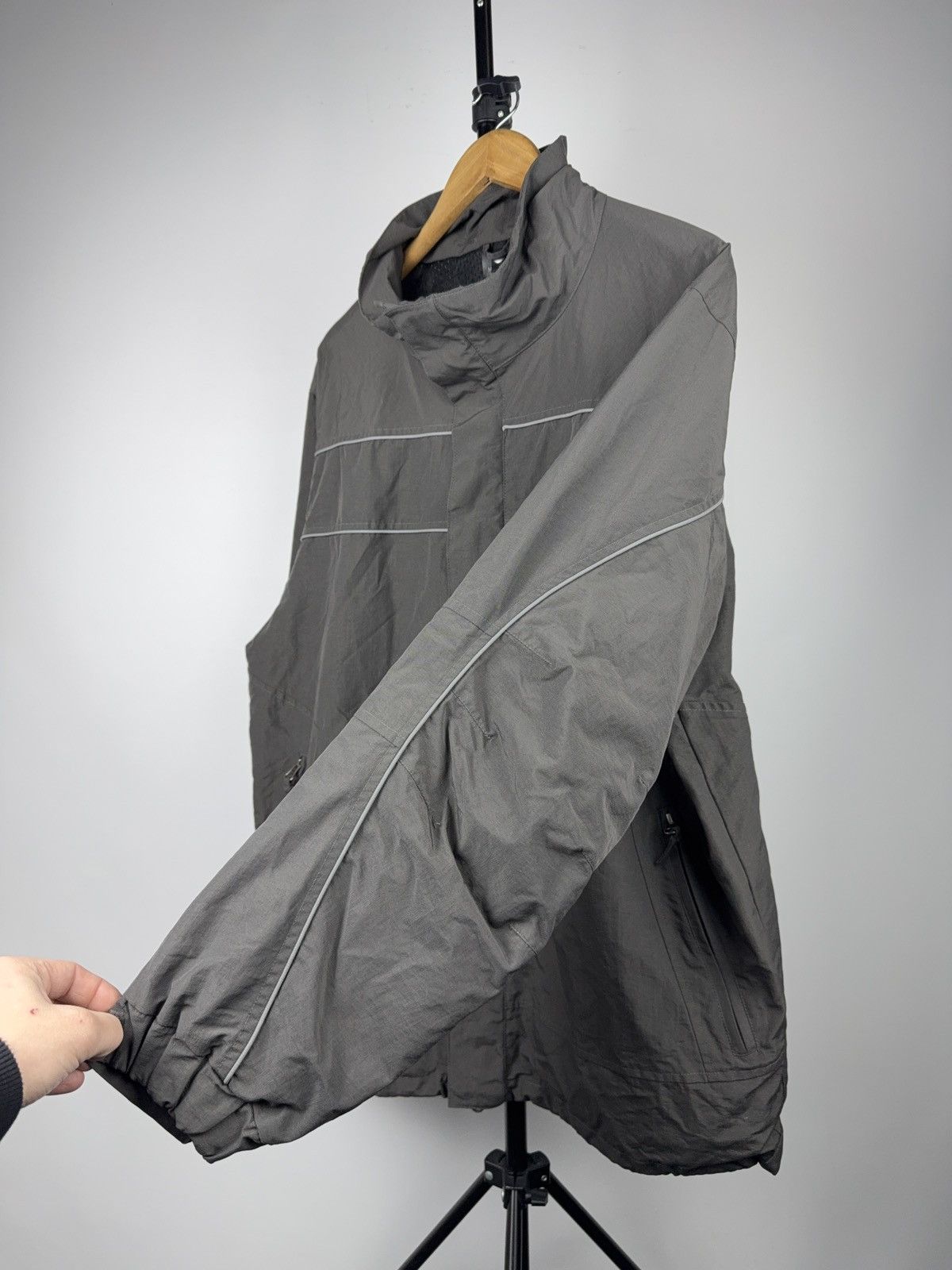 Mercedes-Benz 00s Racing Mercedes Benz Jacket Grey L Y2K Windbreaker Tech Size US L / EU 52-54 / 3 - 6 Thumbnail
