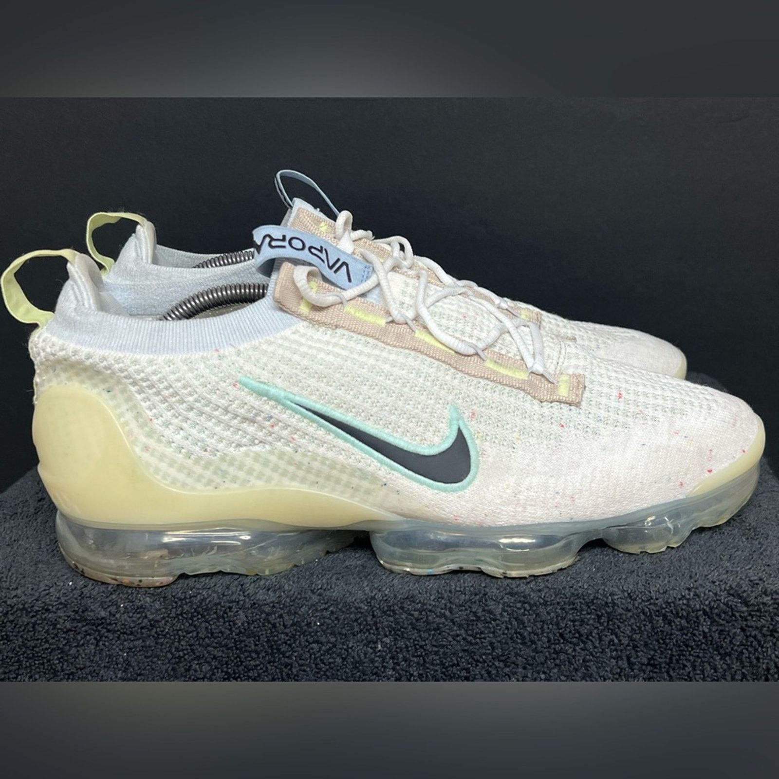 Nike Nike Air VaporMax Flyknit 2021 Mismatched Swoosh Sneakers Size US 6.5 / EU 39-40 - 2 Thumbnail