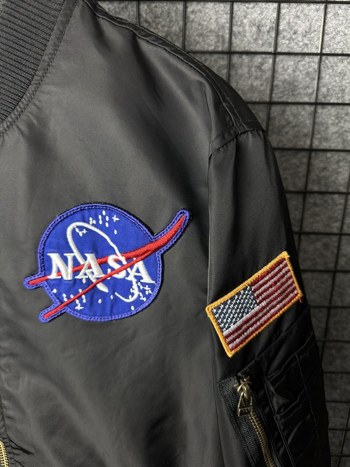 H&M × NASA H&M NASA Logo Patch Streetwear Bomber Jacket Size XS Size US XS / EU 42 / 0 - 3 Thumbnail