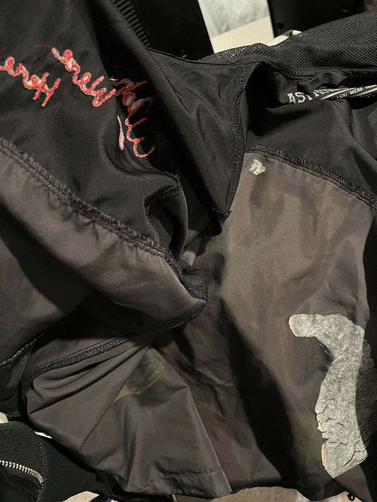 Travis Scott bear n goldfish windbreaker WISH YOU WERE HERE ASTROWORLD Size US S / EU 44-46 / 1 - 6 Thumbnail