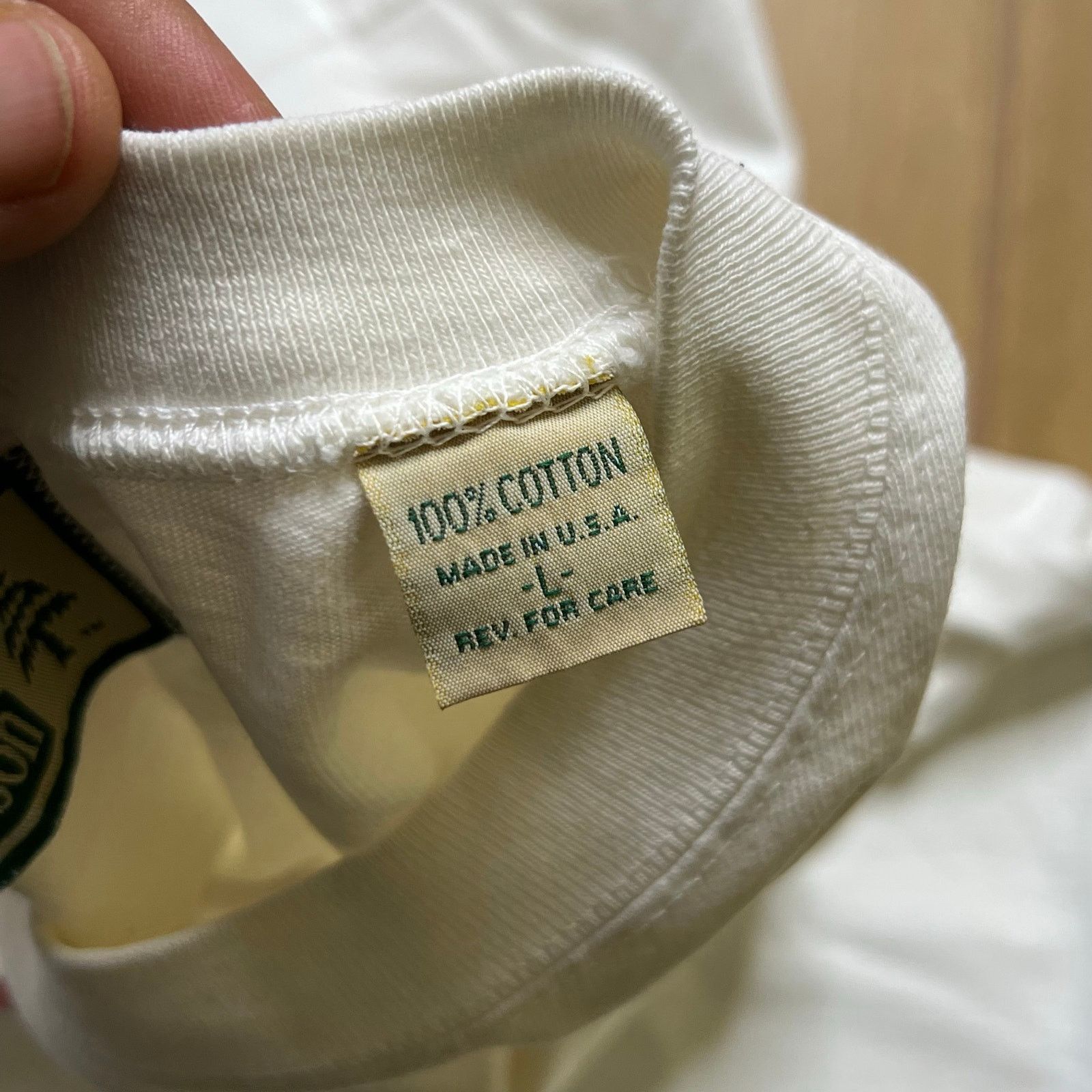 Vintage Vintage 90s North American Wilderness T shirt Outdoors Sz L Size US L / EU 52-54 / 3 - 5 Thumbnail