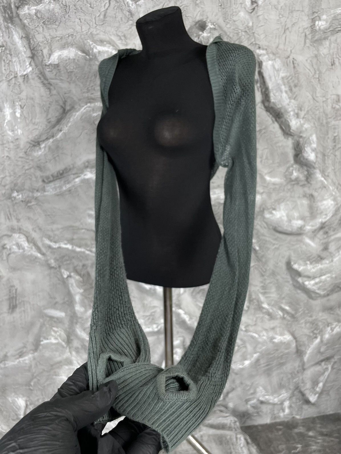 Japanese Brand Y2K Avant-Garde Mesh Long Sleeve Finger Hole Cape with Hood Size L / US 10 / IT 46 - 2 Thumbnail