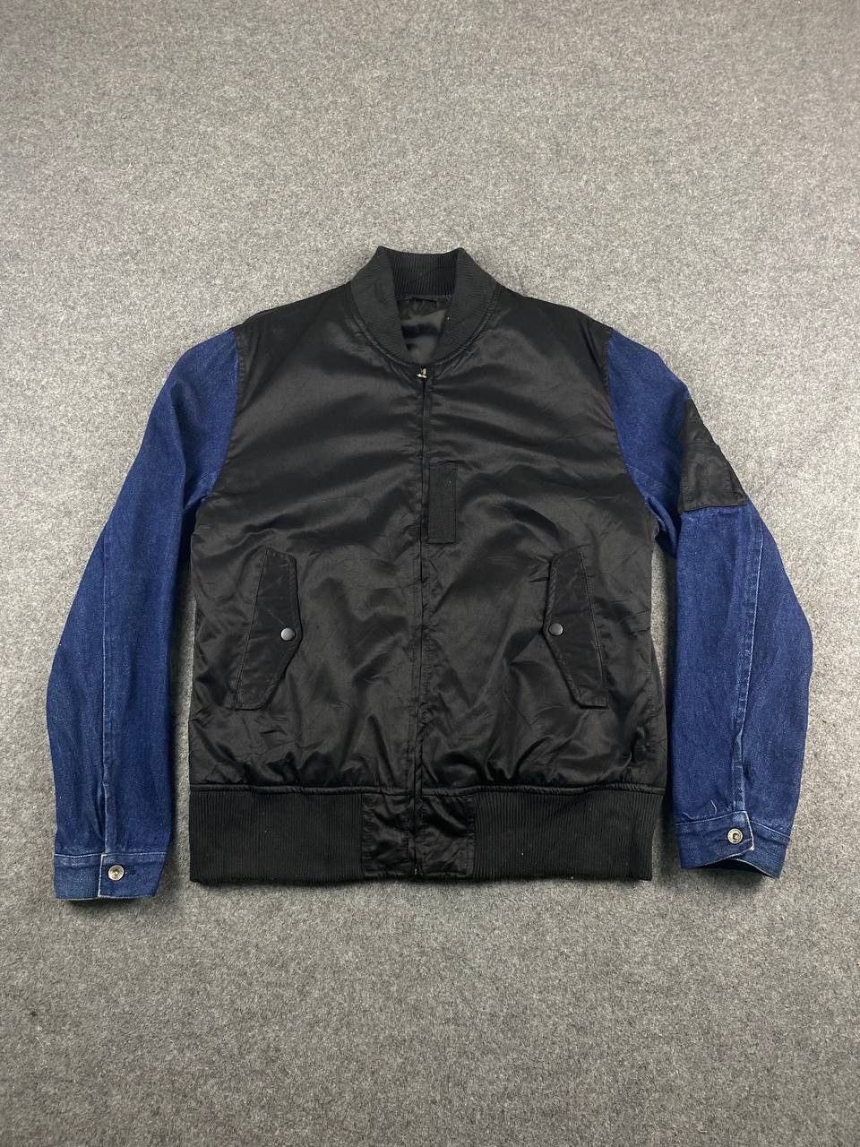 Japanese Brand japanese brand bomber jacket denim sleeves nice design Size US XL / EU 56 / 4 - 1 Thumbnail