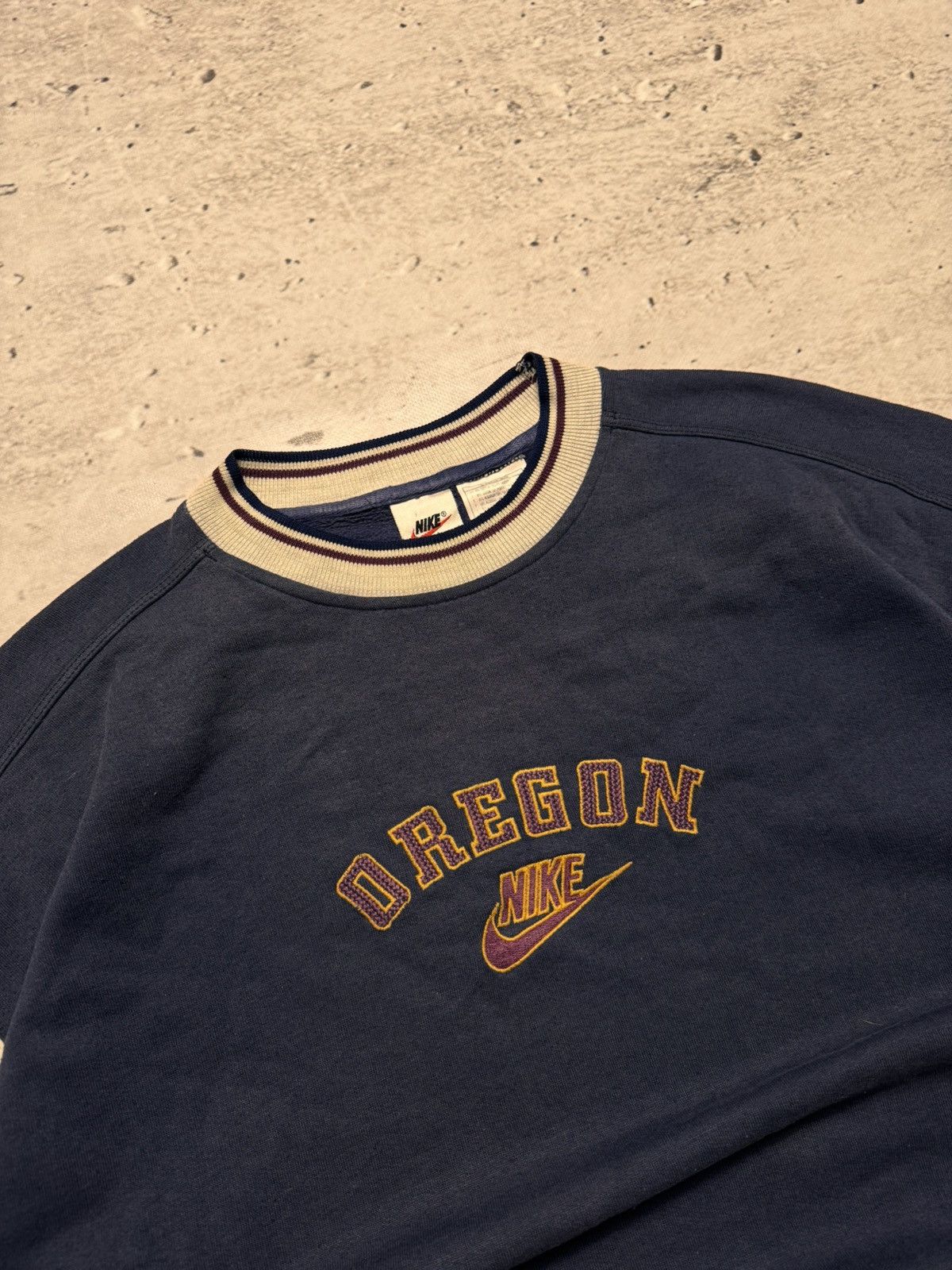 Nike × Vintage NIKE OREGON VINTAGE CENTER LOGO OVERSIZE BOXY SWEATSHIRT Size US XL / EU 56 / 4 - 3 Thumbnail