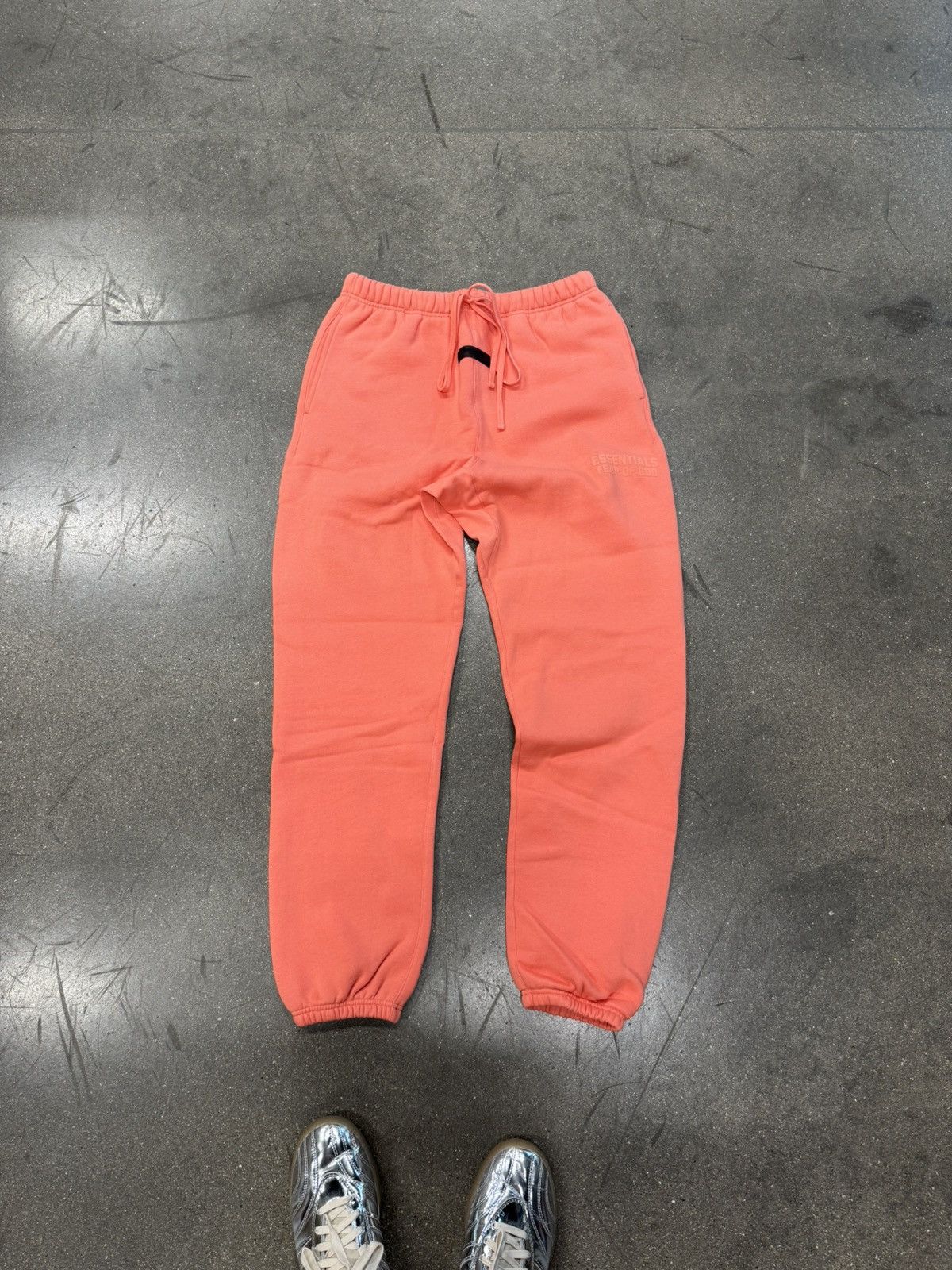 Fear of God Fear of God Essentials Sweatpant Coral Size US 36 / EU 52 - 1 Thumbnail